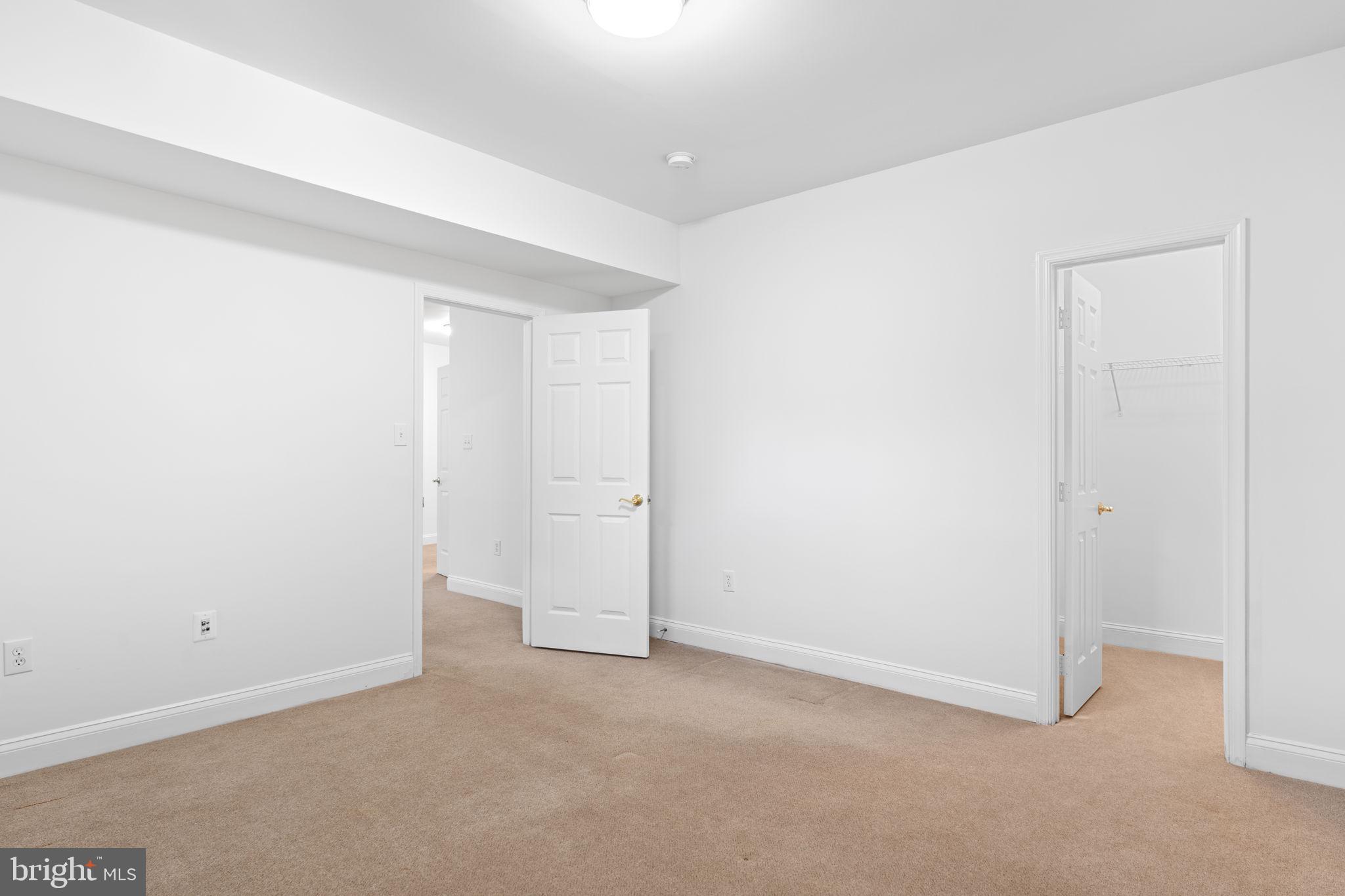 HAMPSHIRE GREENS - Residential