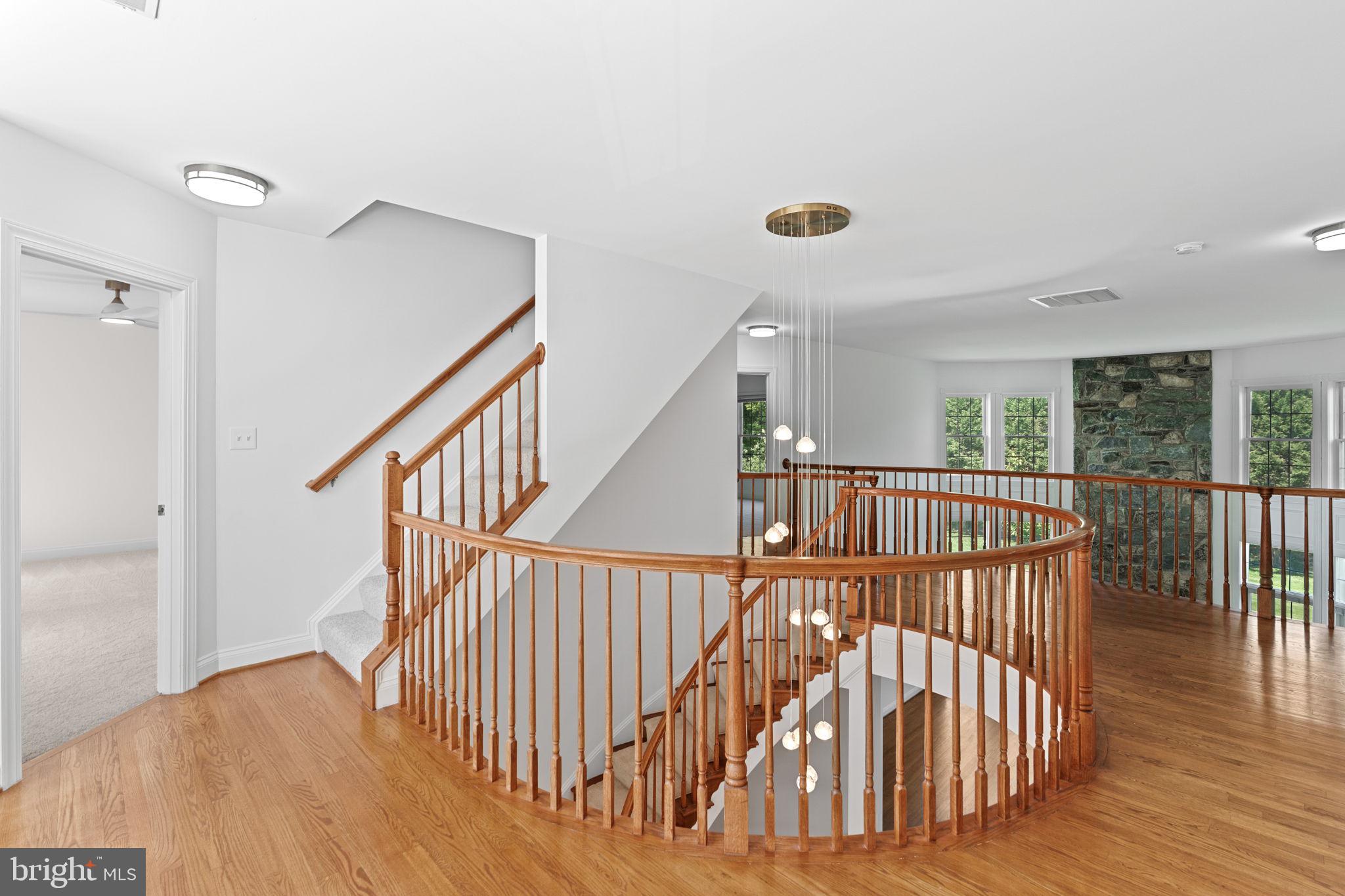 HAMPSHIRE GREENS - Residential