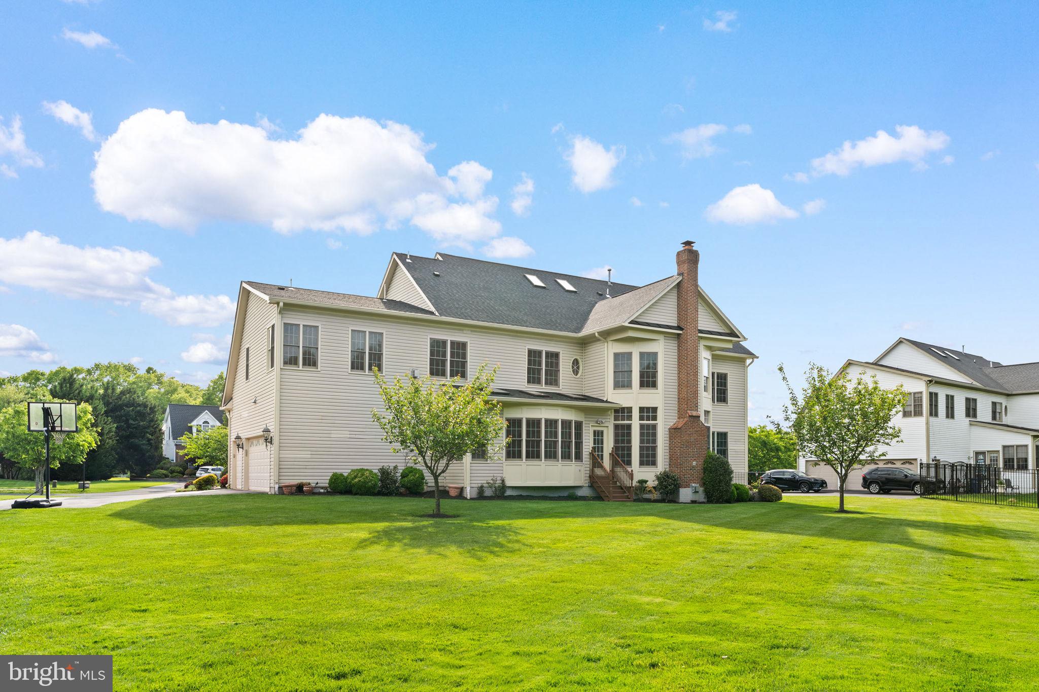 HAMPSHIRE GREENS - Residential