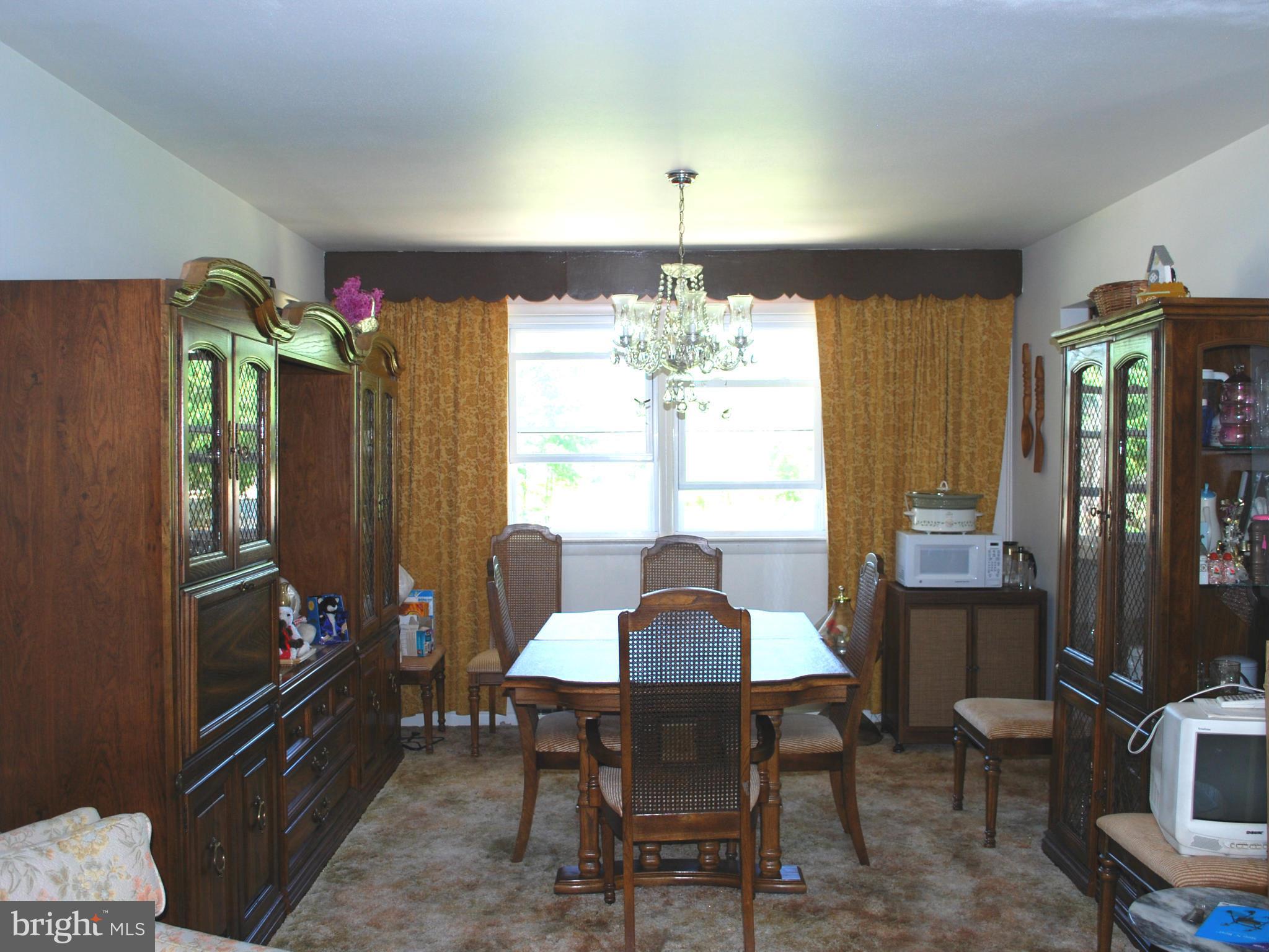 SURRATTS GARDENS - Residential