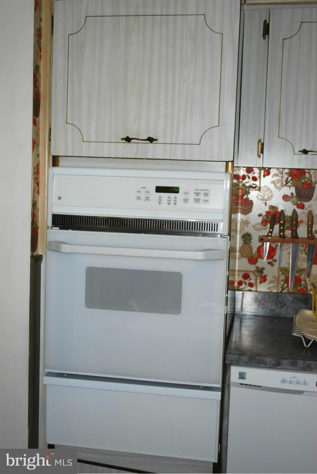 SURRATTS GARDENS - Residential