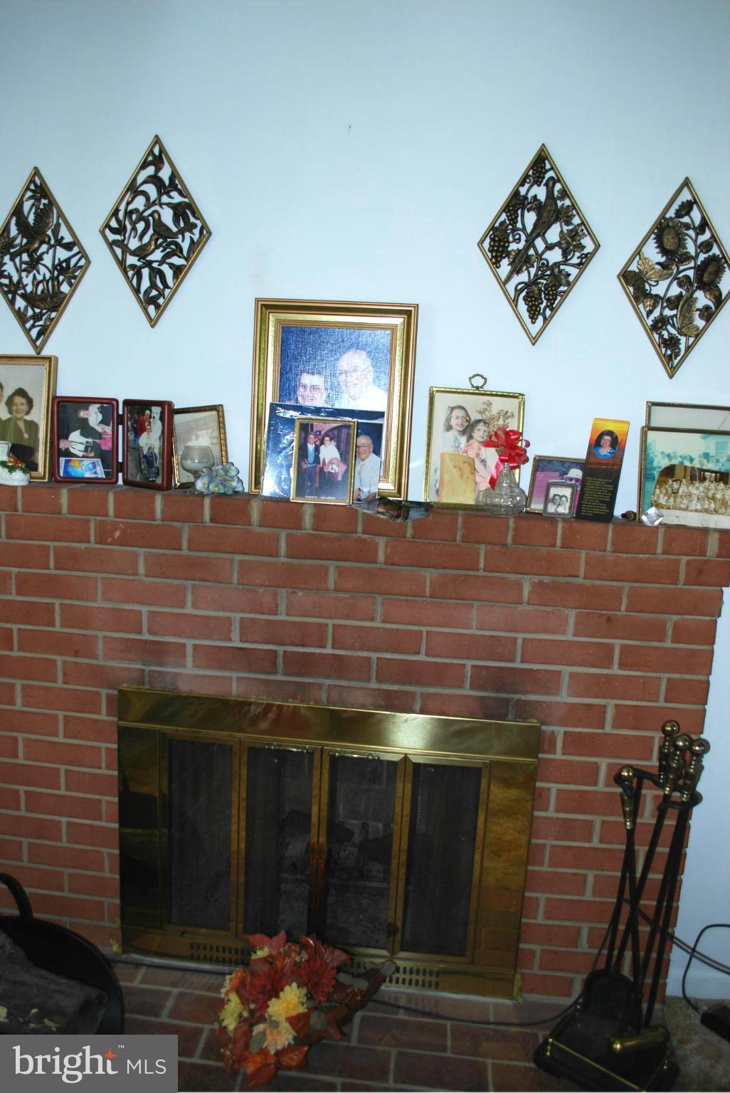 SURRATTS GARDENS - Residential