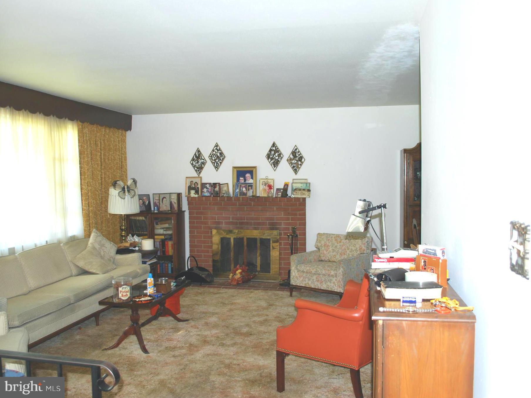 SURRATTS GARDENS - Residential