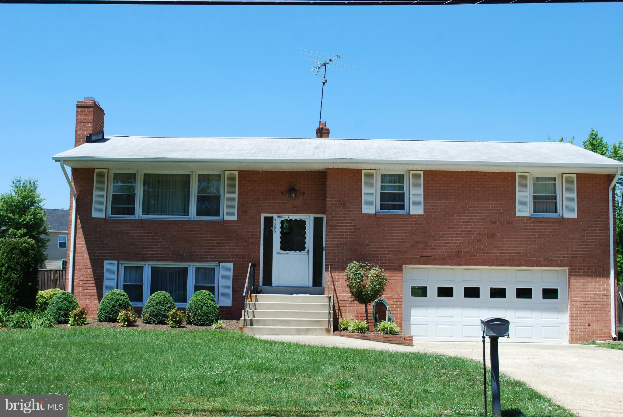 SURRATTS GARDENS - Residential