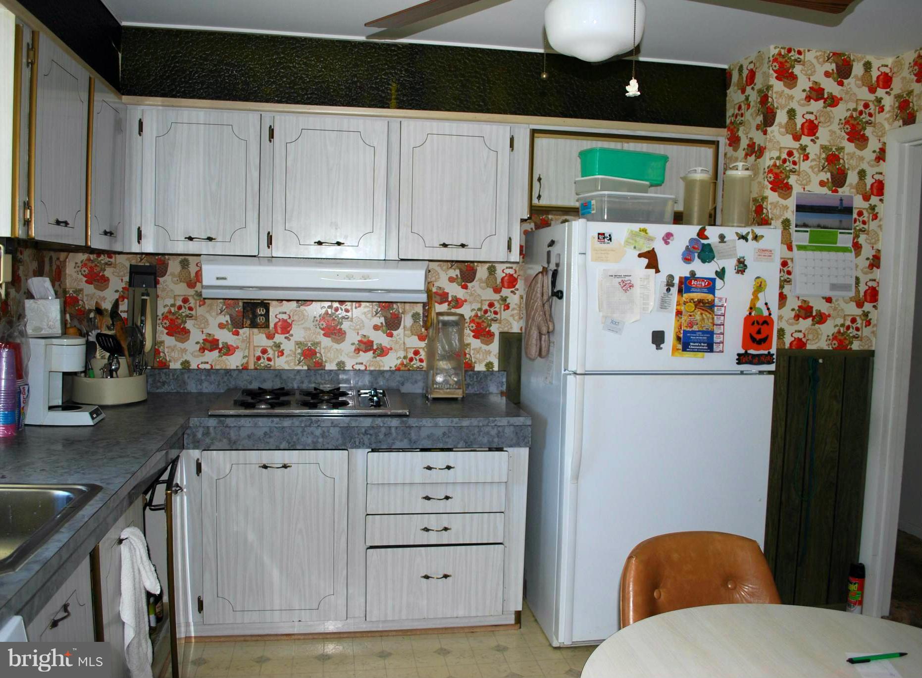 SURRATTS GARDENS - Residential