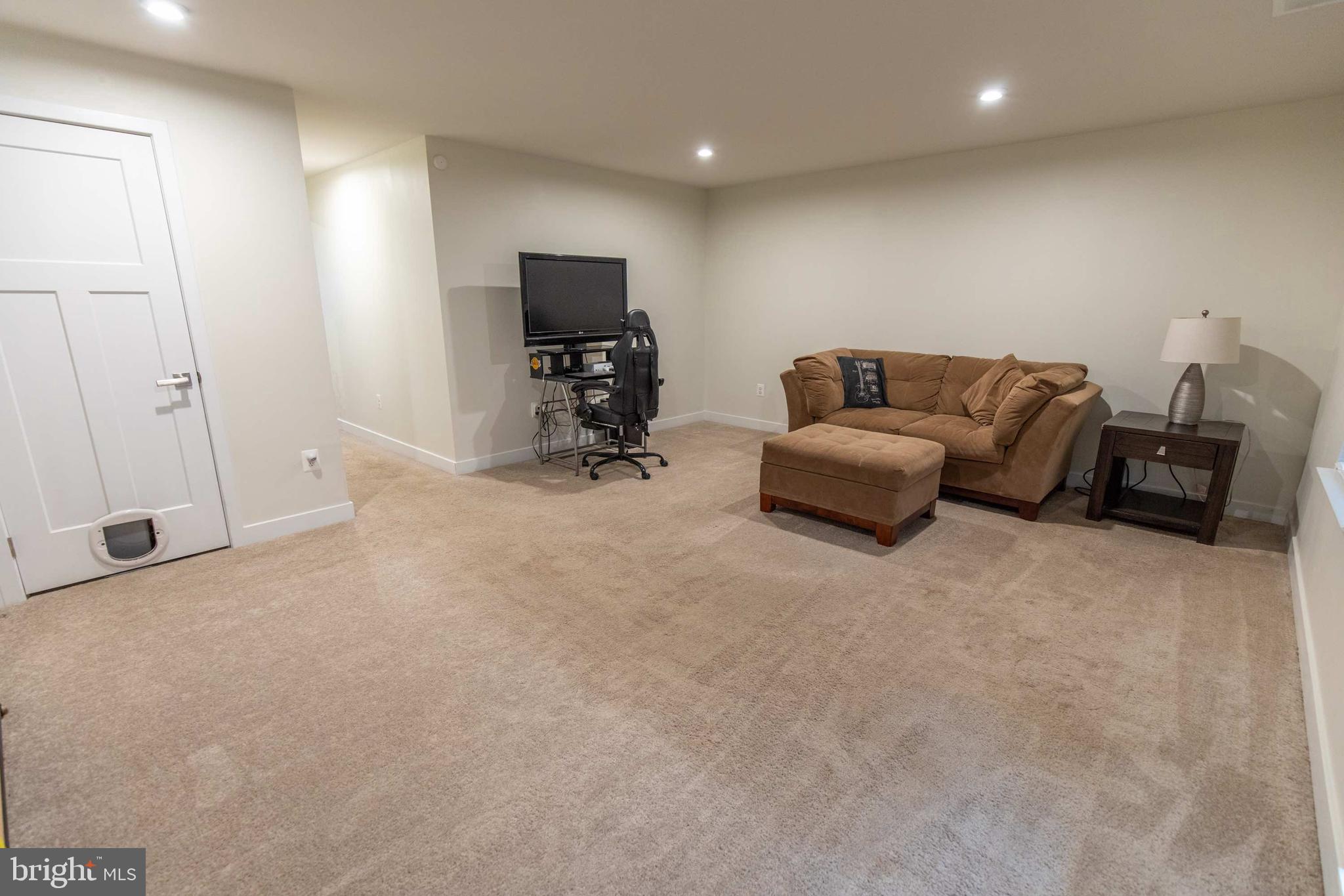 POTOMAC STATION - Residential