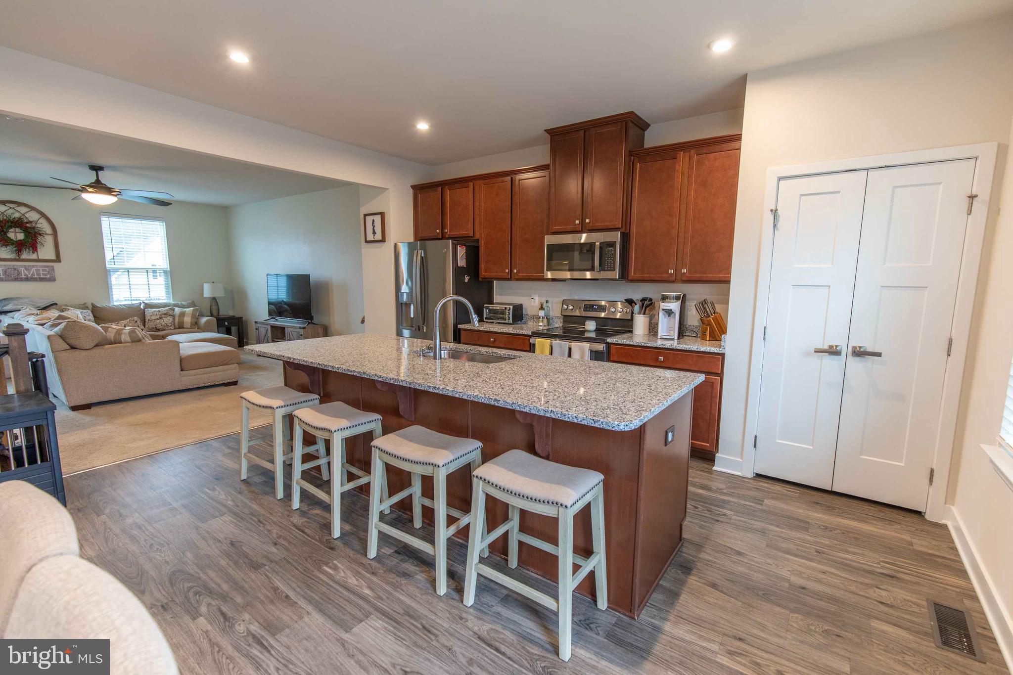 POTOMAC STATION - Residential