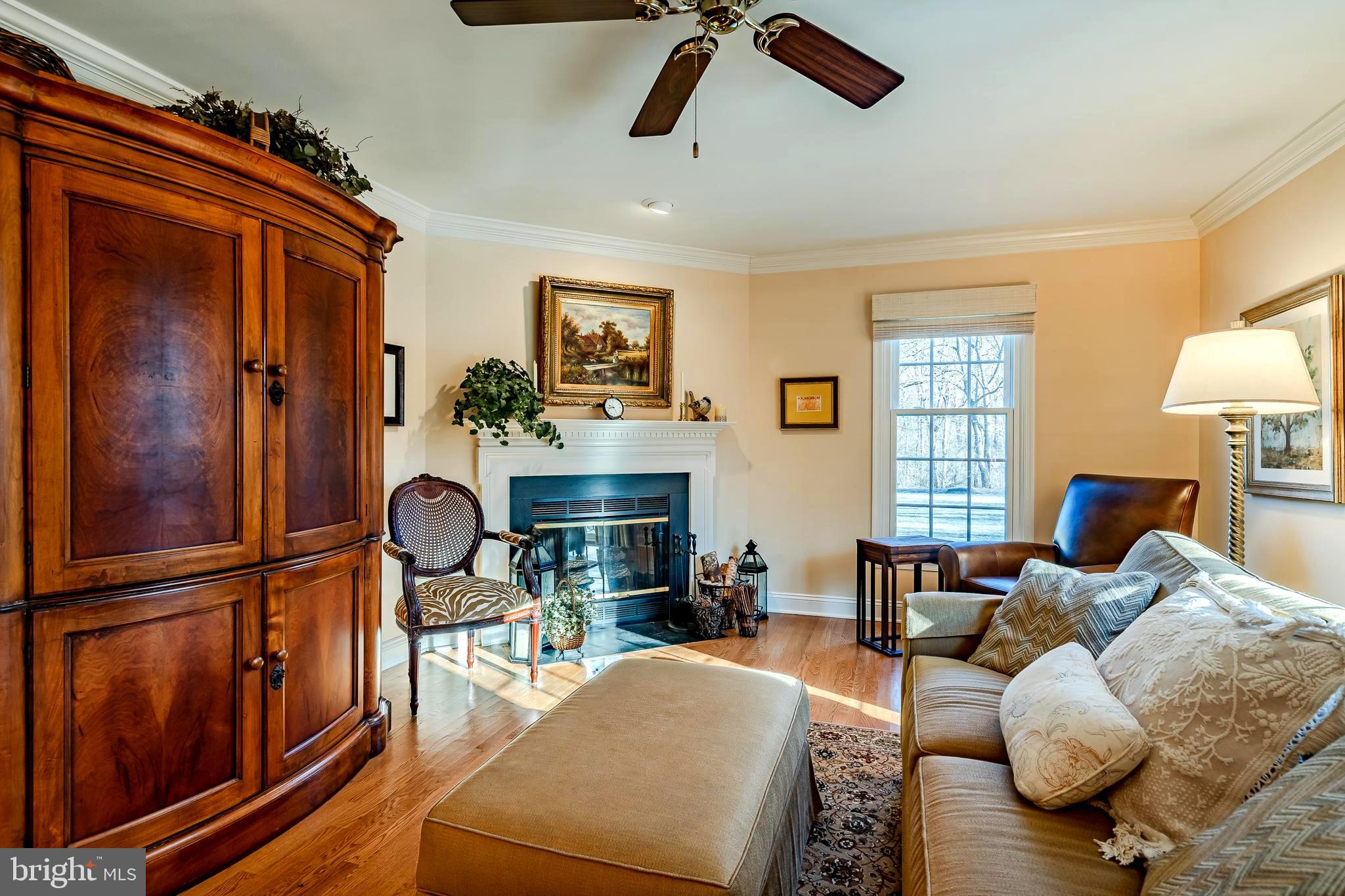 DEERFIELD KNOLL - Residential