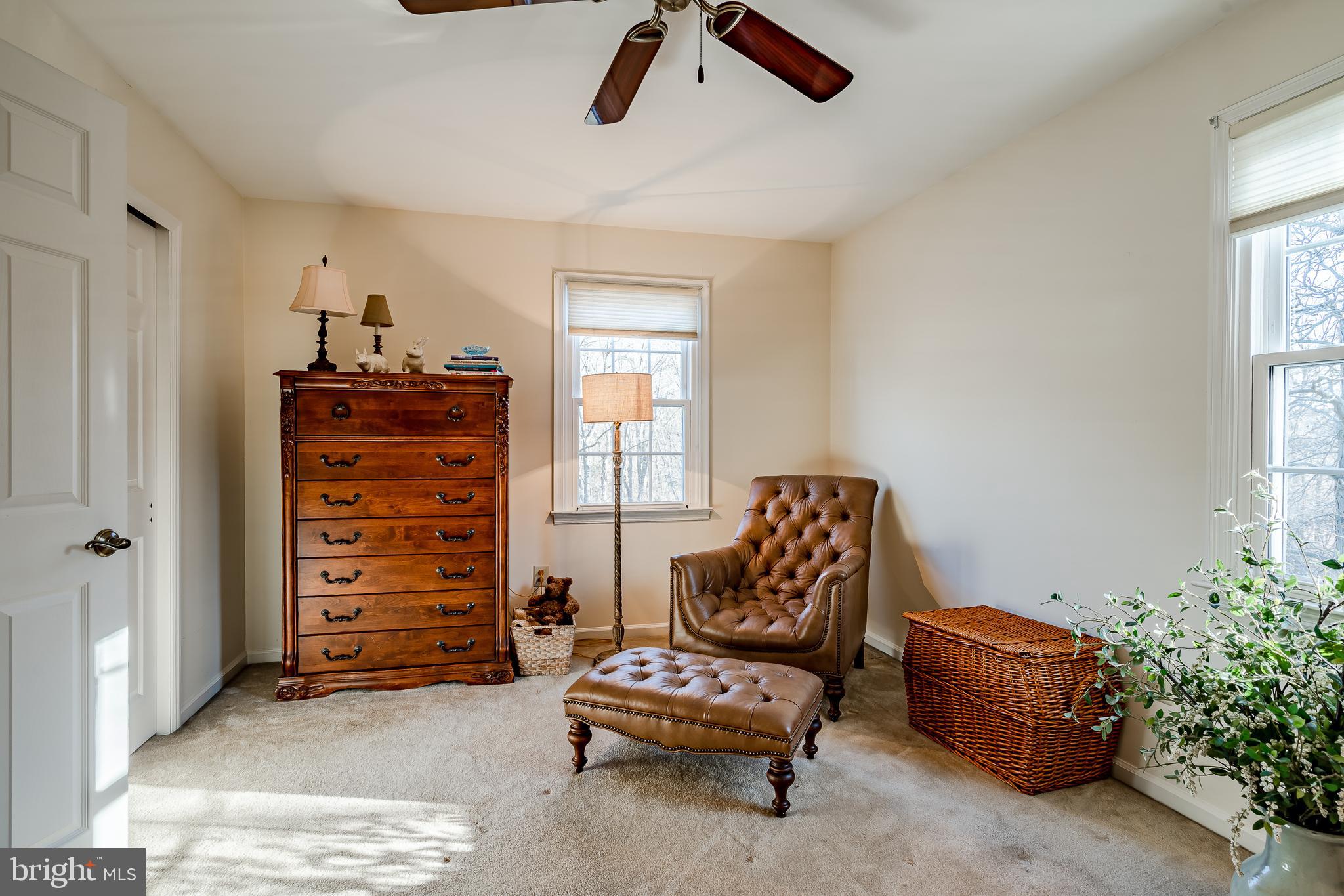 DEERFIELD KNOLL - Residential
