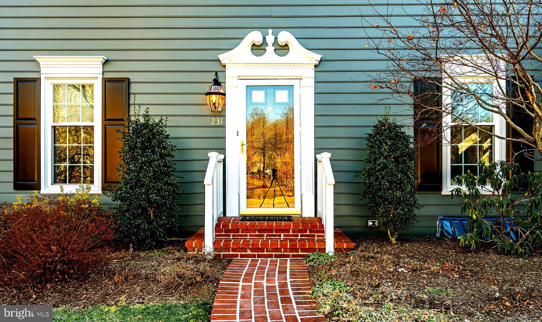 DEERFIELD KNOLL - Residential