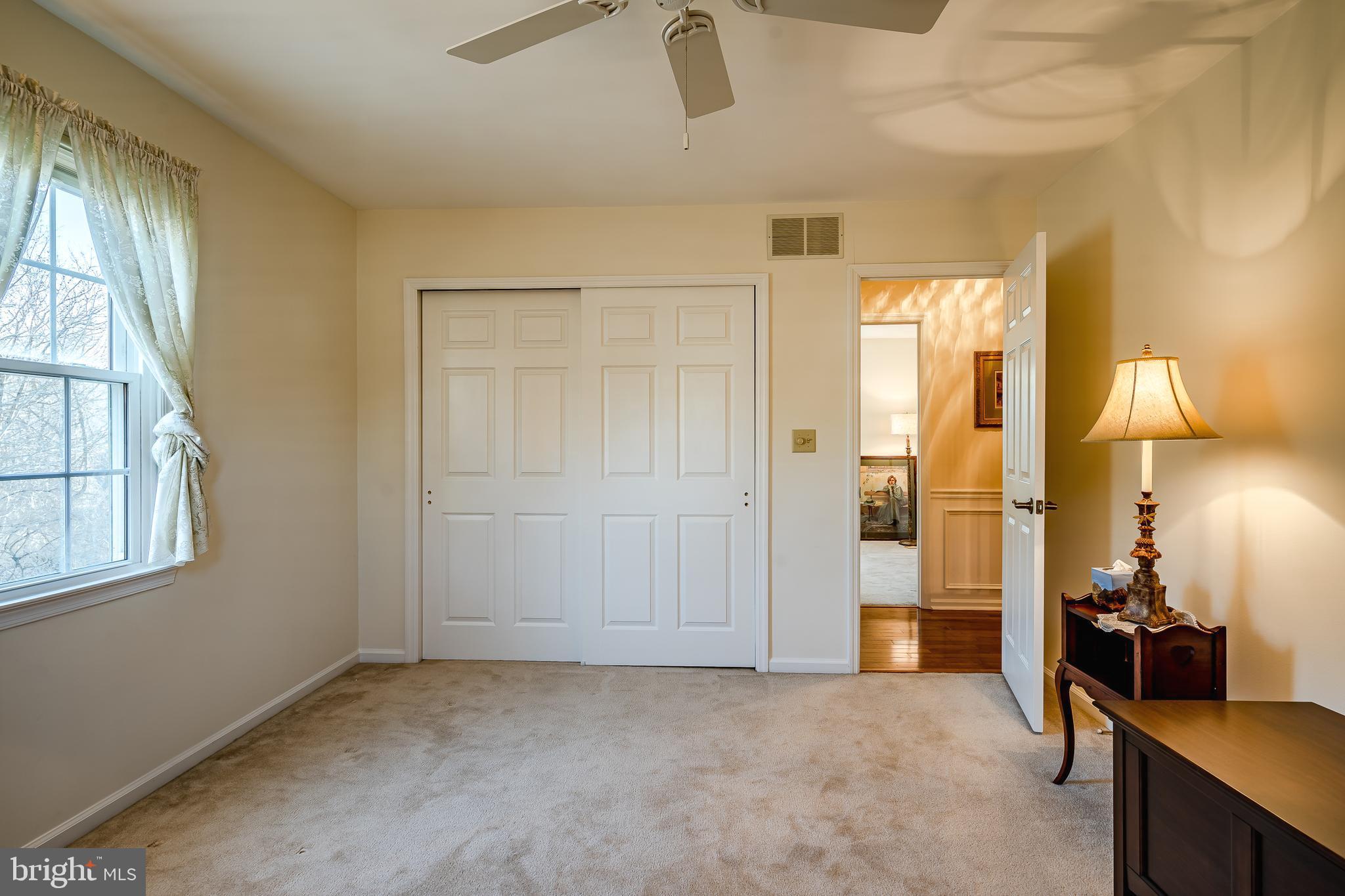 DEERFIELD KNOLL - Residential