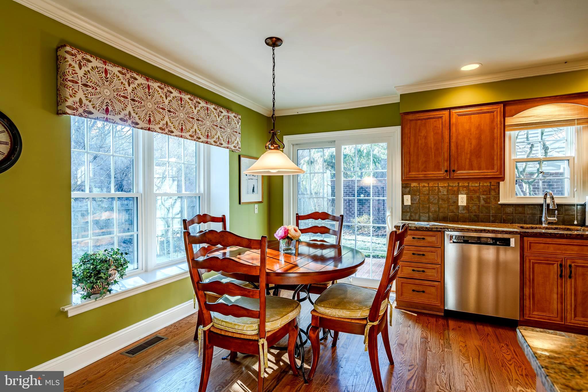 DEERFIELD KNOLL - Residential