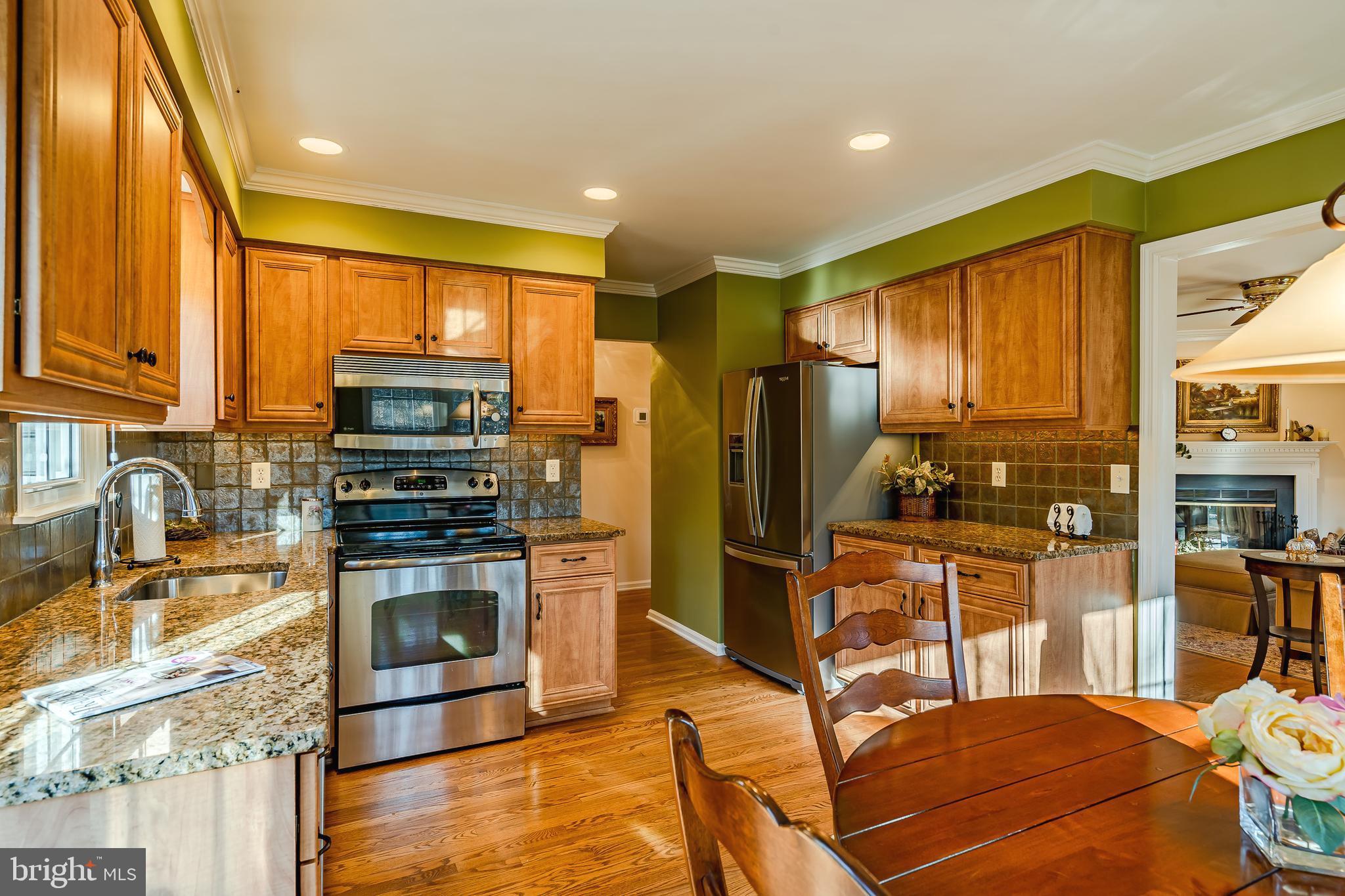 DEERFIELD KNOLL - Residential