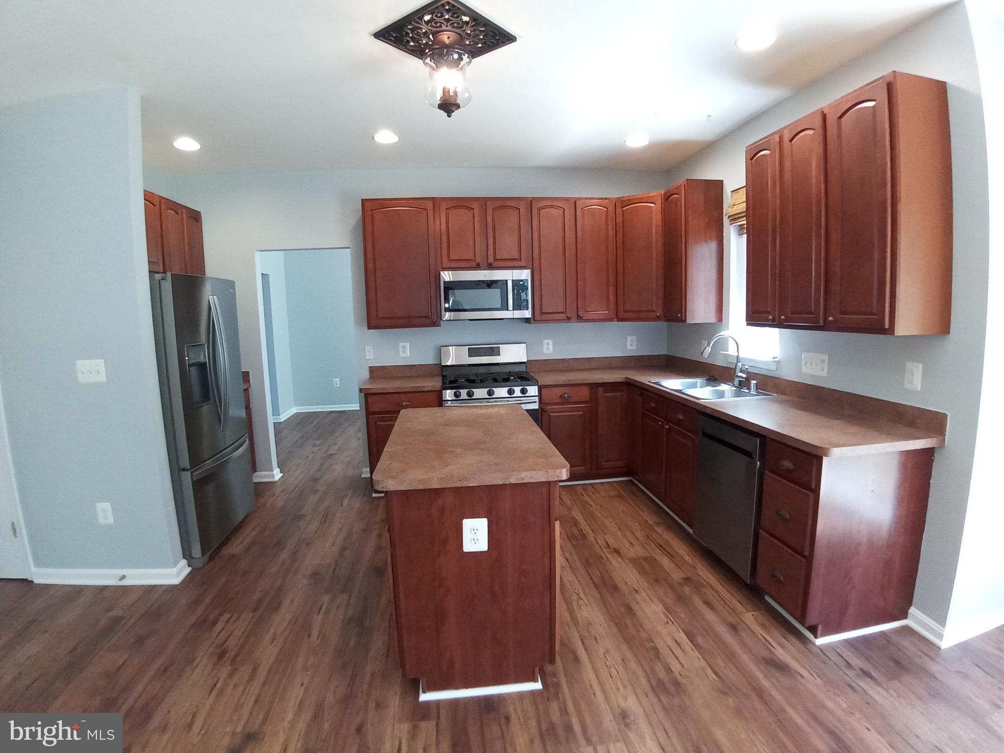 SALEM FIELDS - Residential Lease