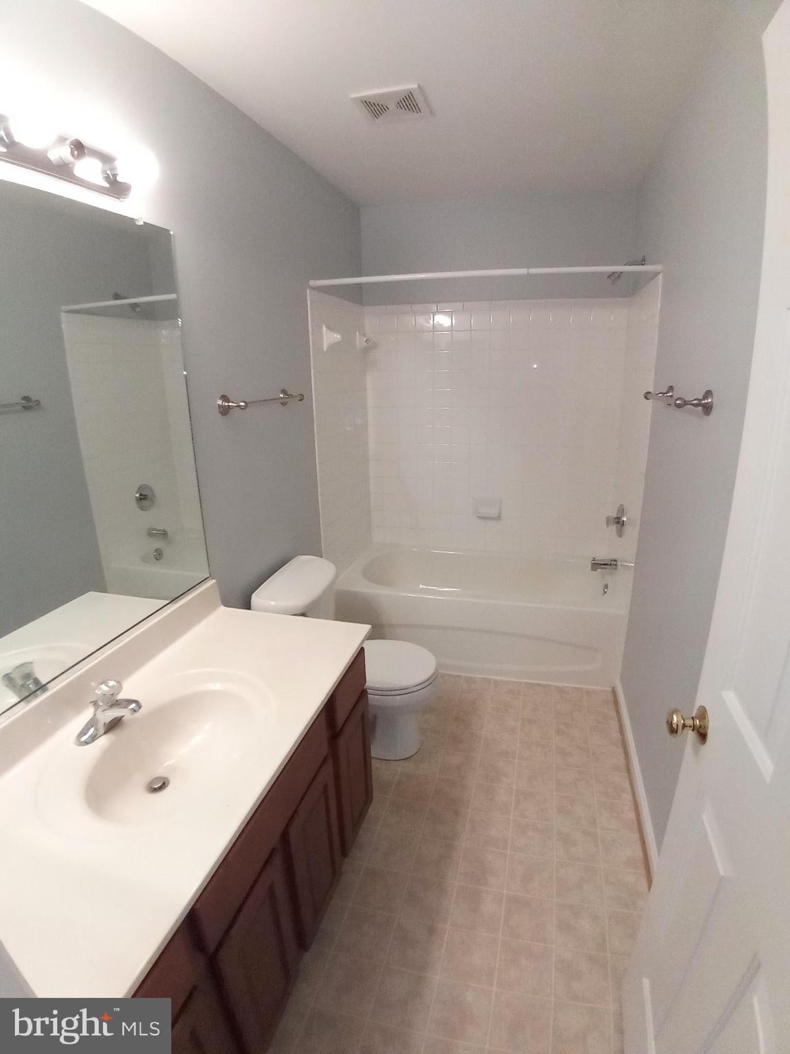 SALEM FIELDS - Residential Lease