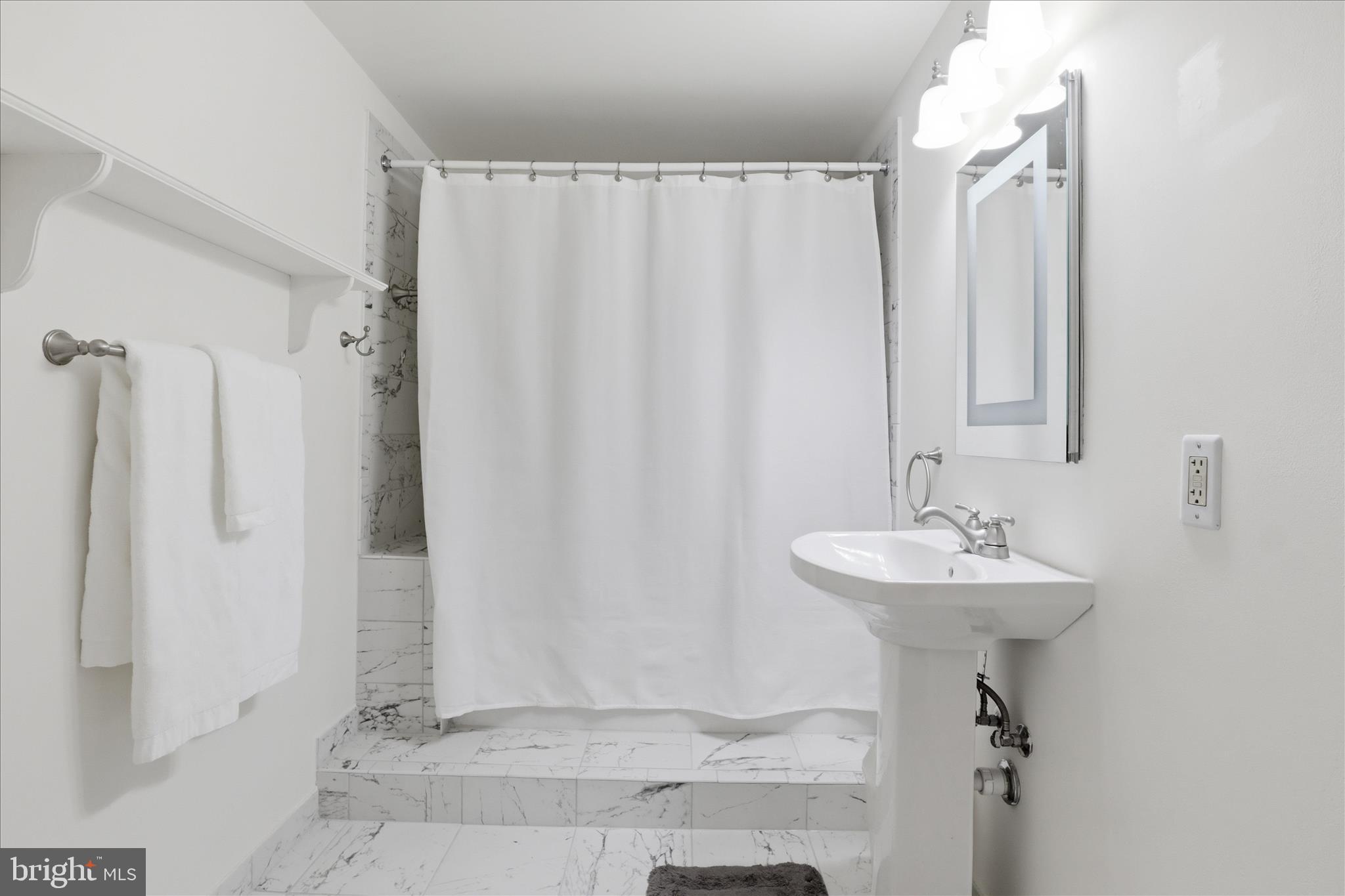 COLVINS GLEN - Residential