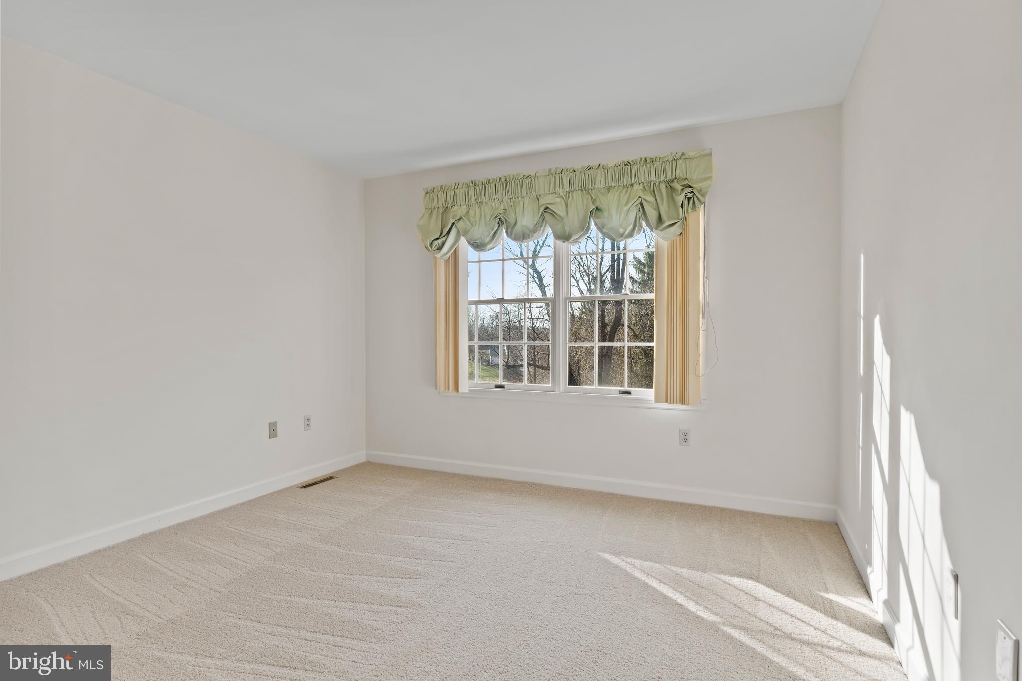 BRIDGEPORT - Residential
