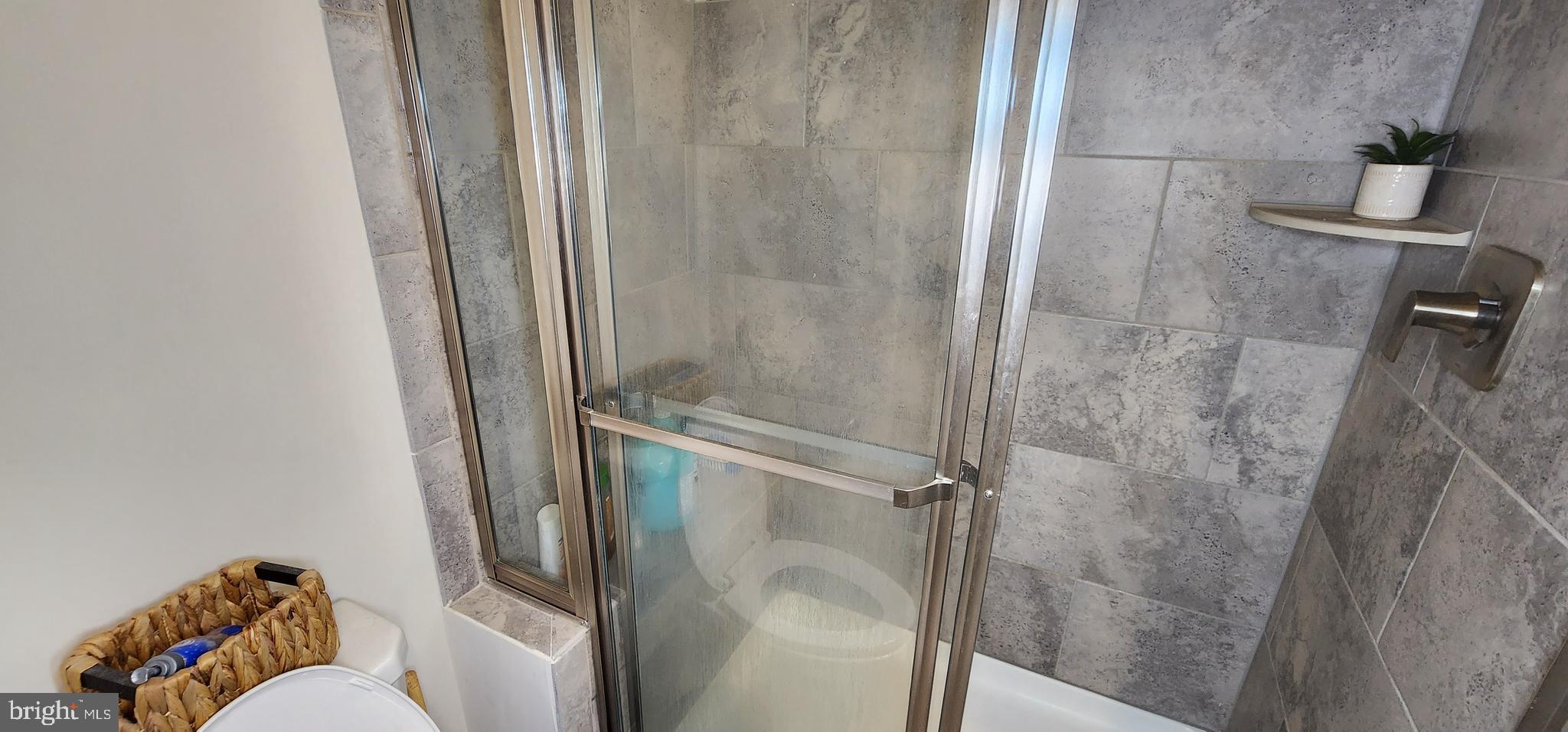 PATAPSCO GLEN - Residential Lease