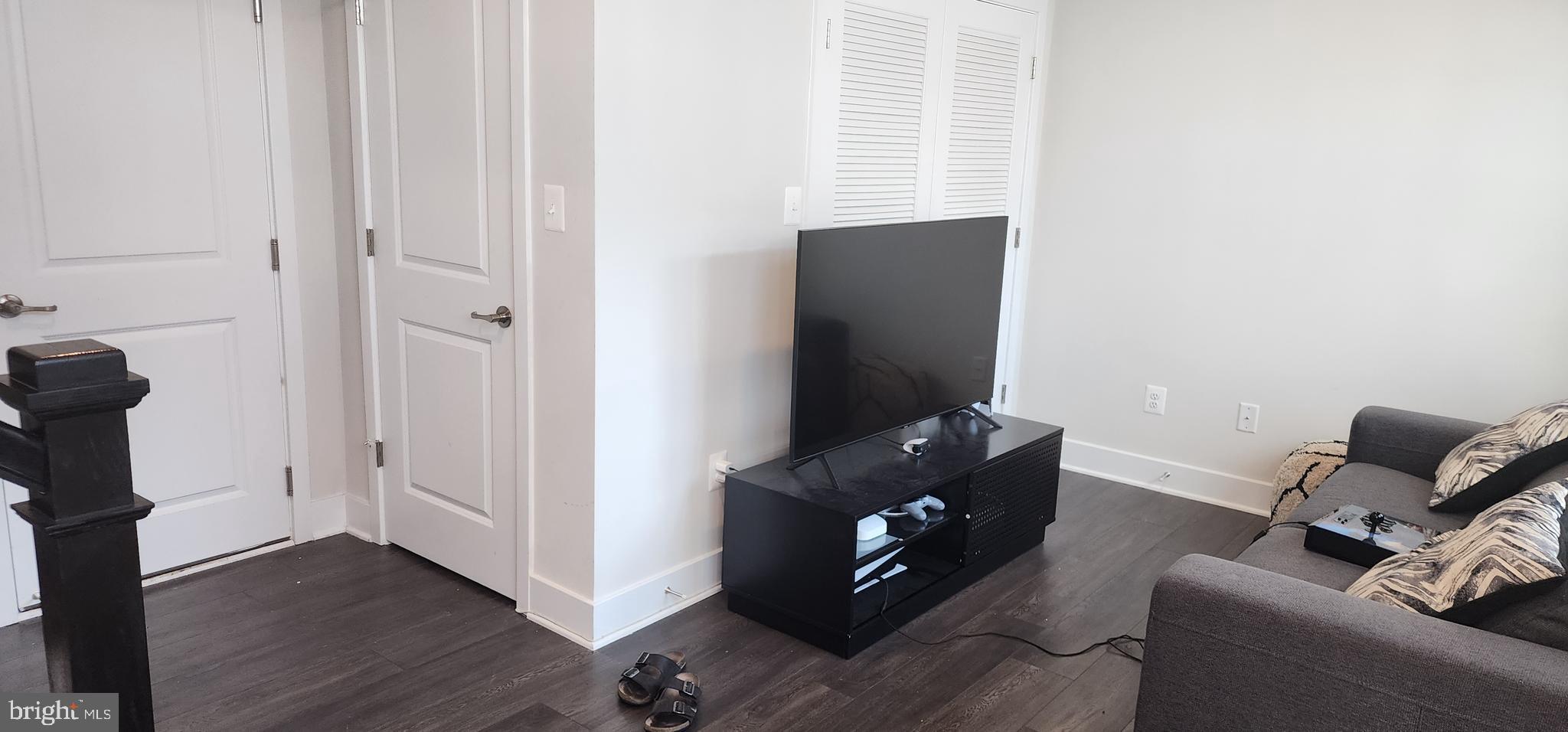 PATAPSCO GLEN - Residential Lease