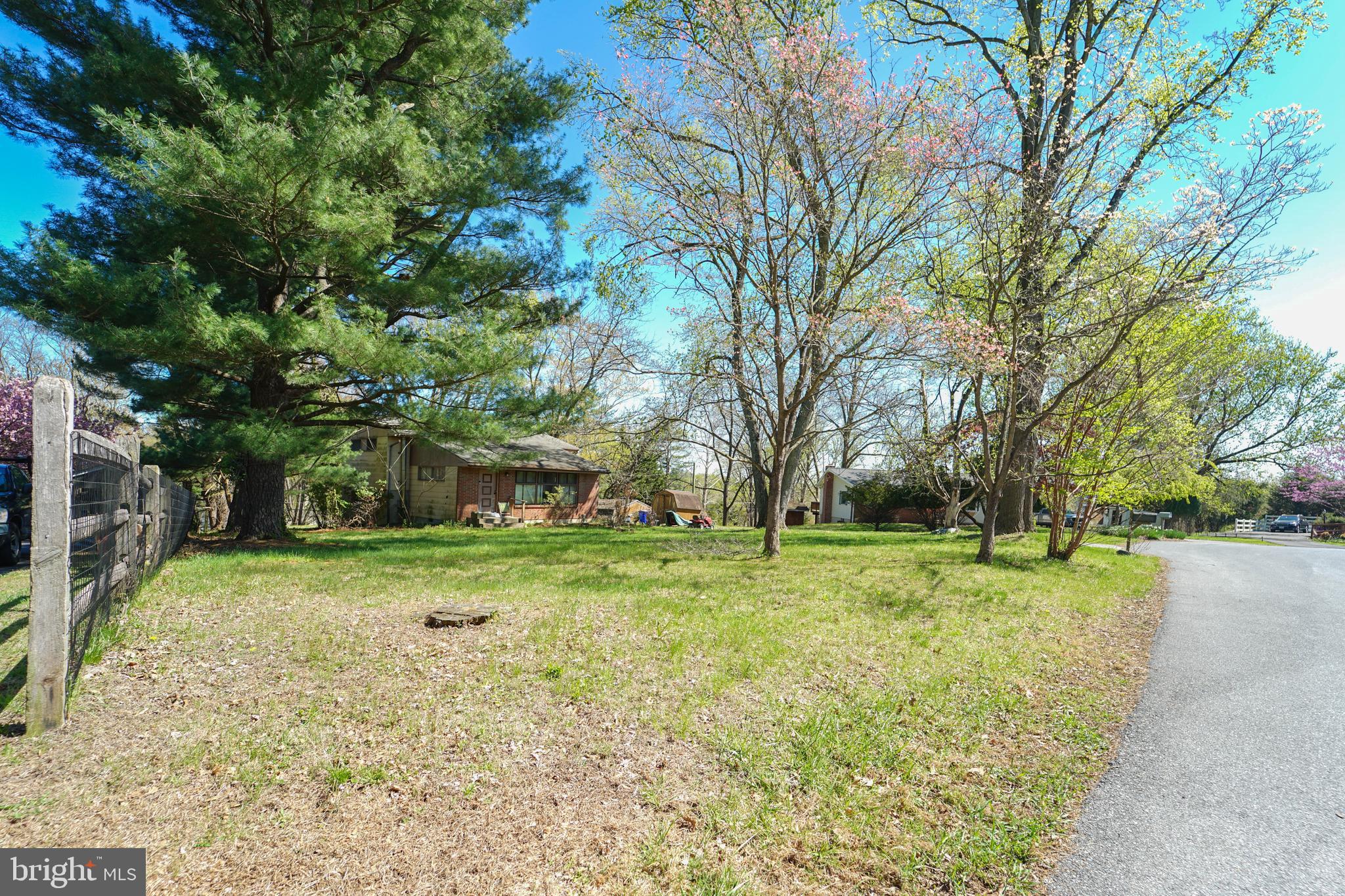 ROLLING ACRES - Residential