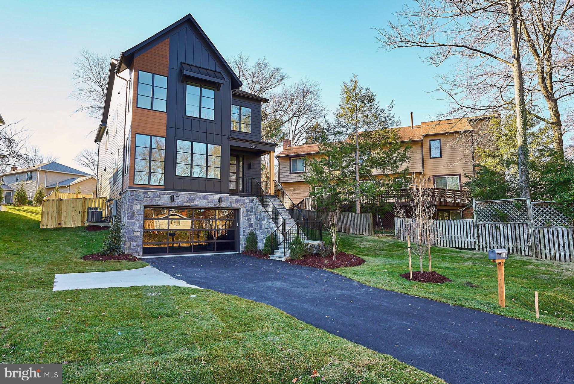 BEVERLY MANOR - Residential Lease