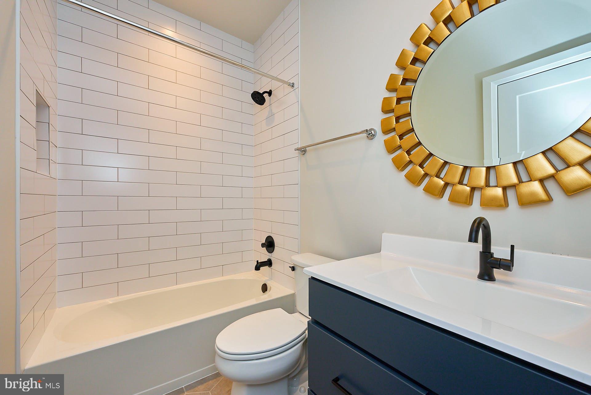 BEVERLY MANOR - Residential Lease