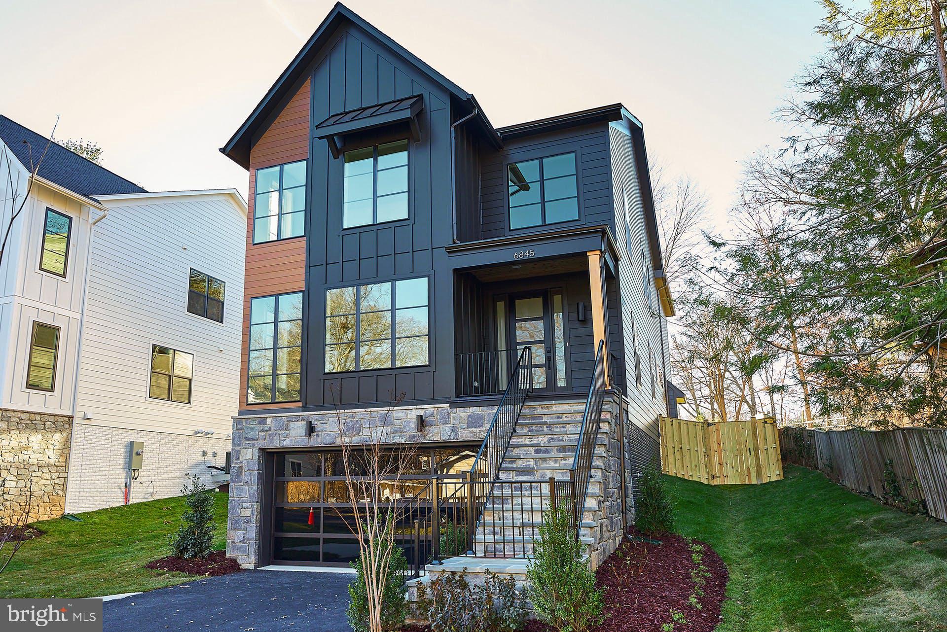 BEVERLY MANOR - Residential Lease