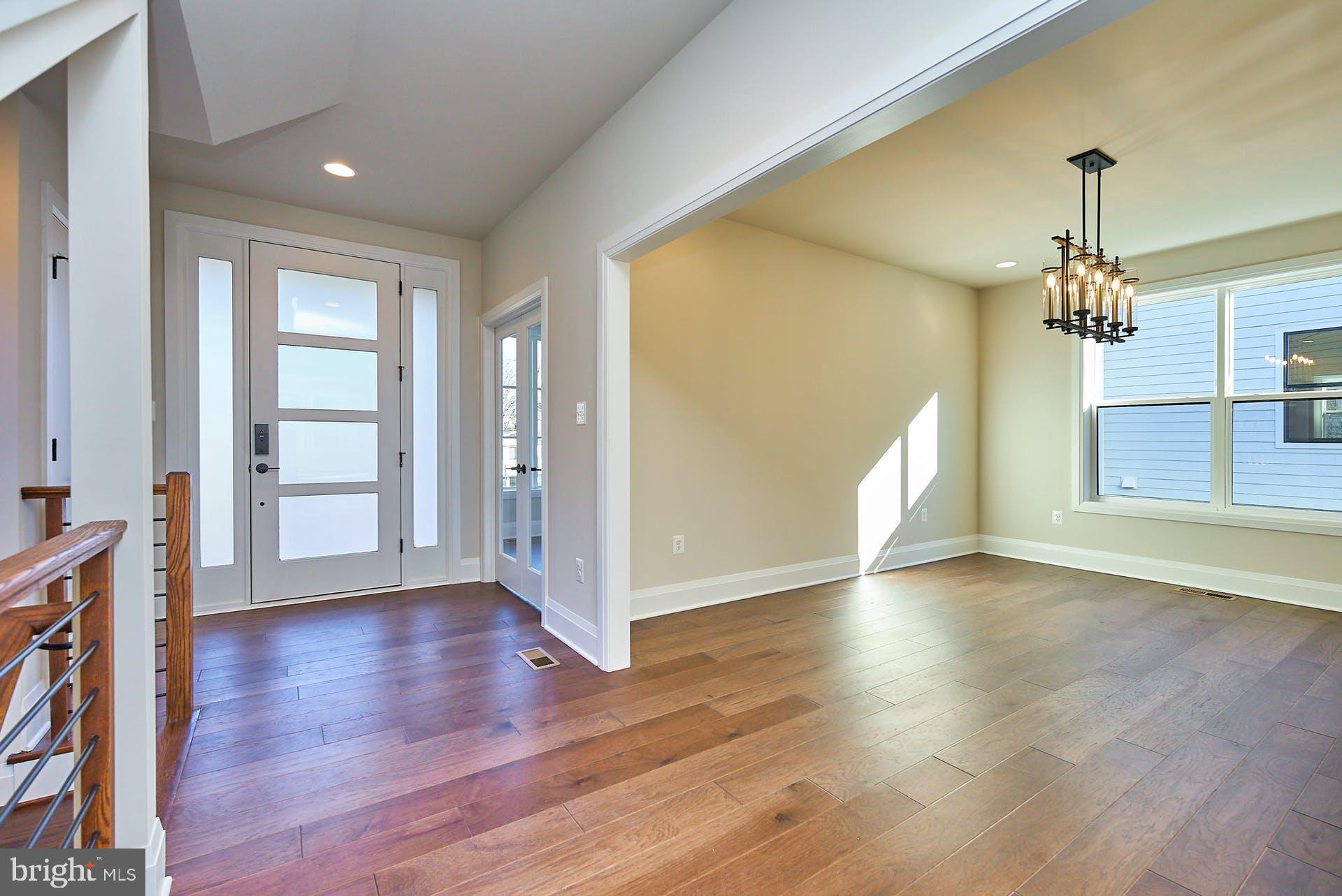 BEVERLY MANOR - Residential Lease