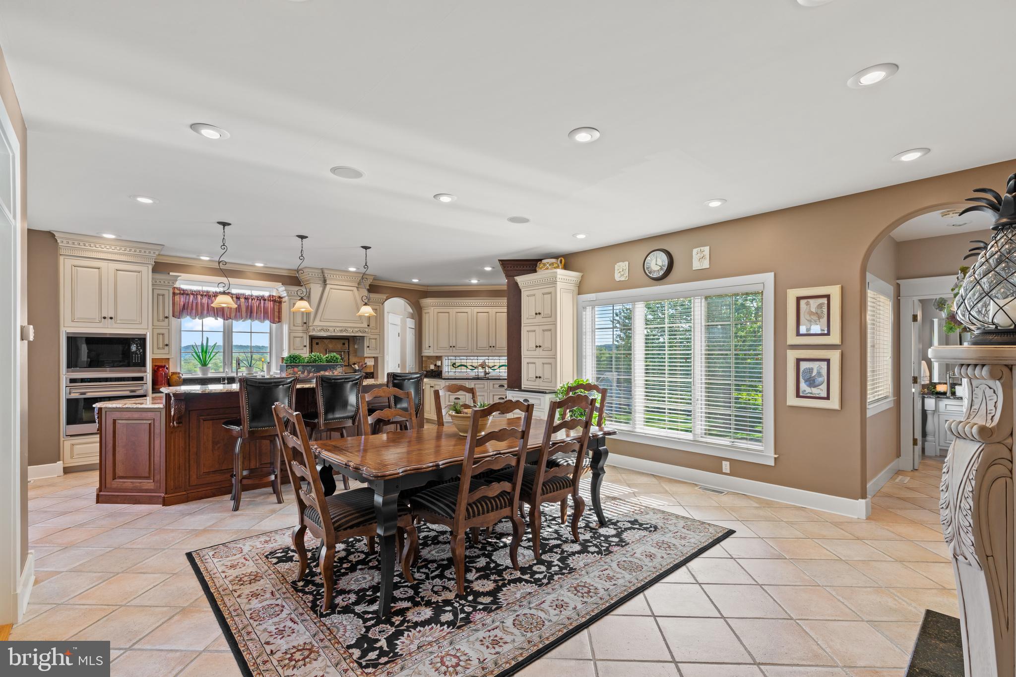 LAUXMONT FARMS - Residential