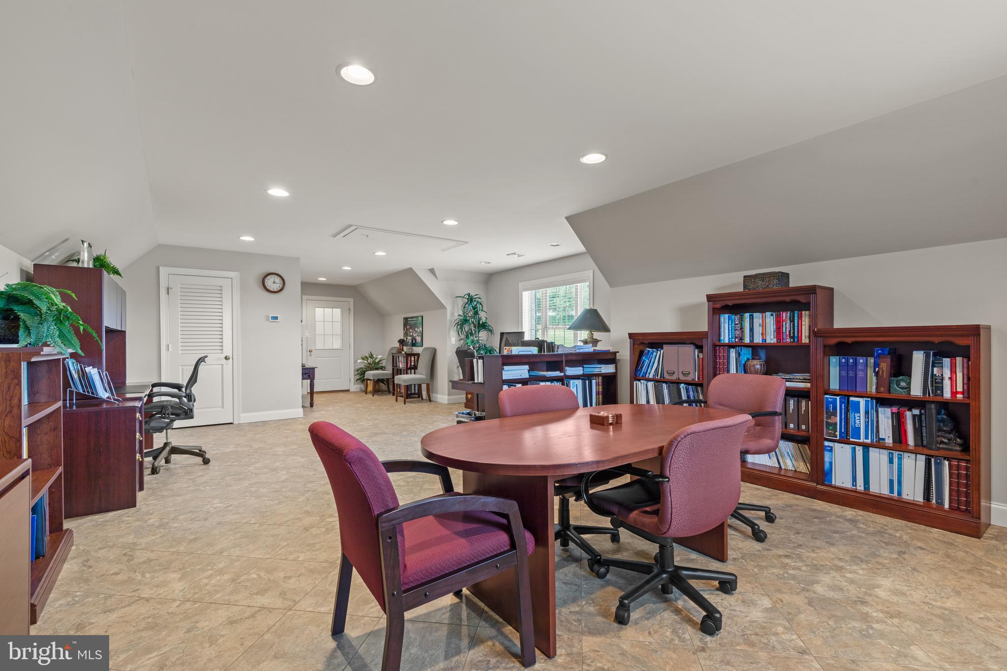 LAUXMONT FARMS - Residential