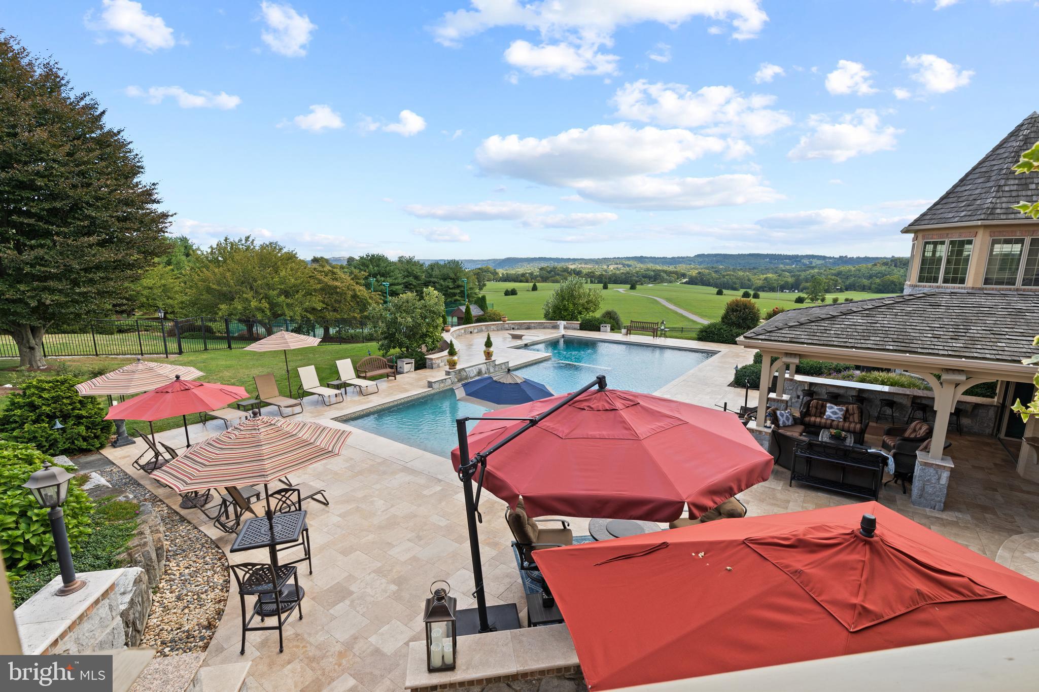 LAUXMONT FARMS - Residential