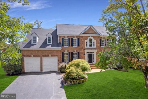 Photo of 18406 Kingsmill Street, LEESBURG, VA 20176 (MLS # VALO2135164)
