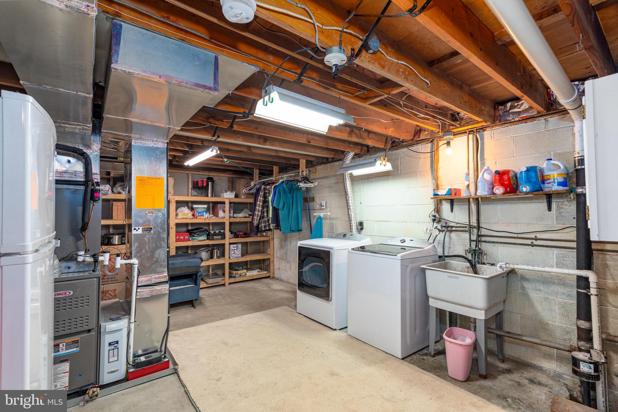 WAKEFIELD MEADOWS - Residential