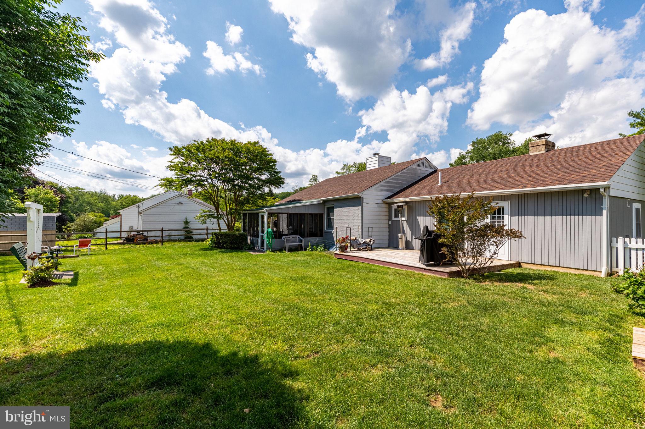 WAKEFIELD MEADOWS - Residential