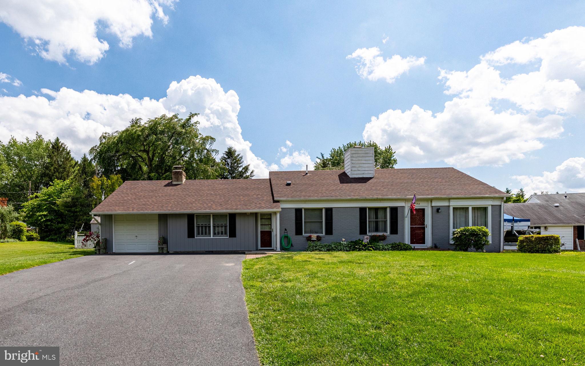 WAKEFIELD MEADOWS - Residential