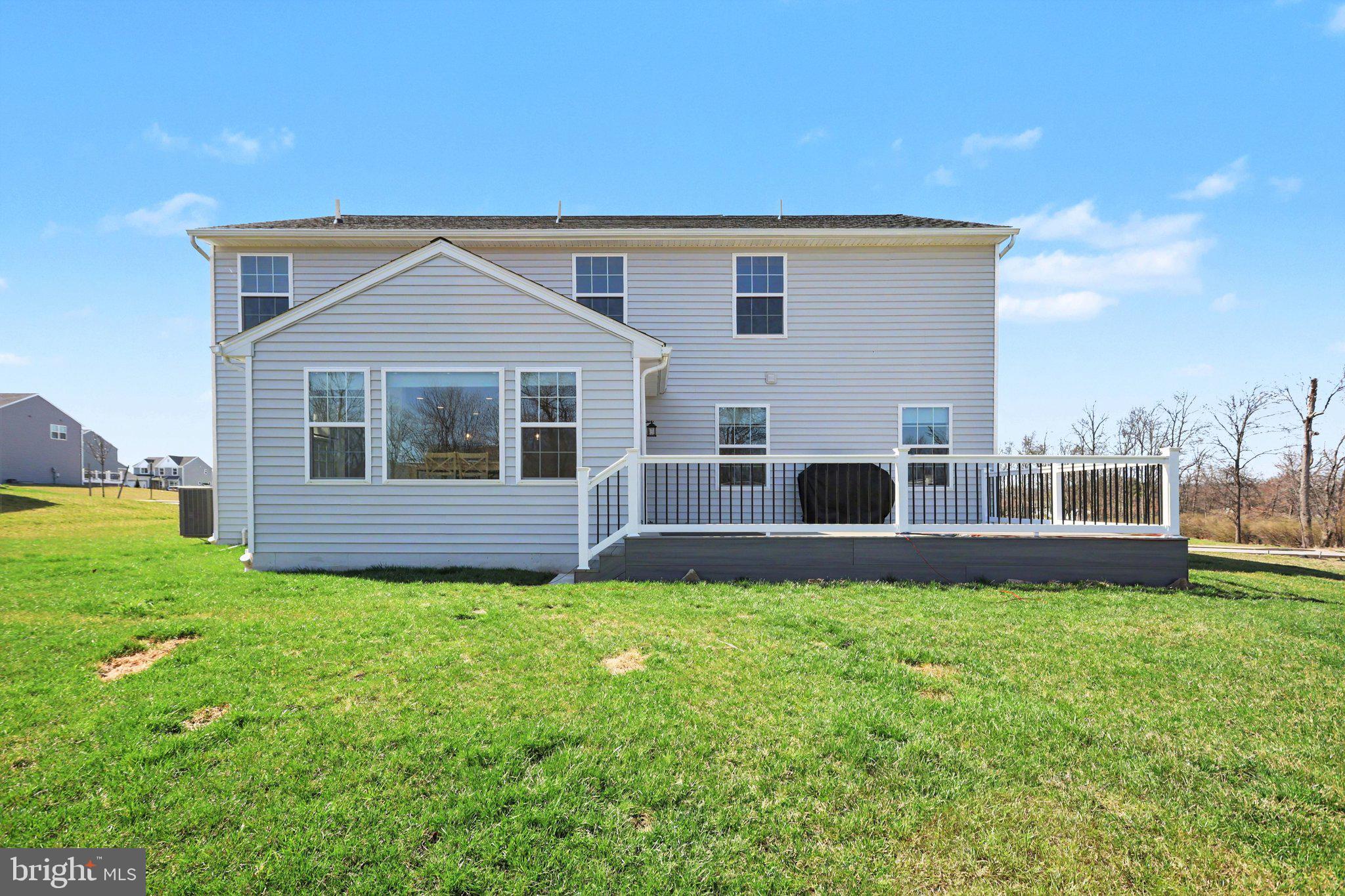 THE SEASONS - Residential