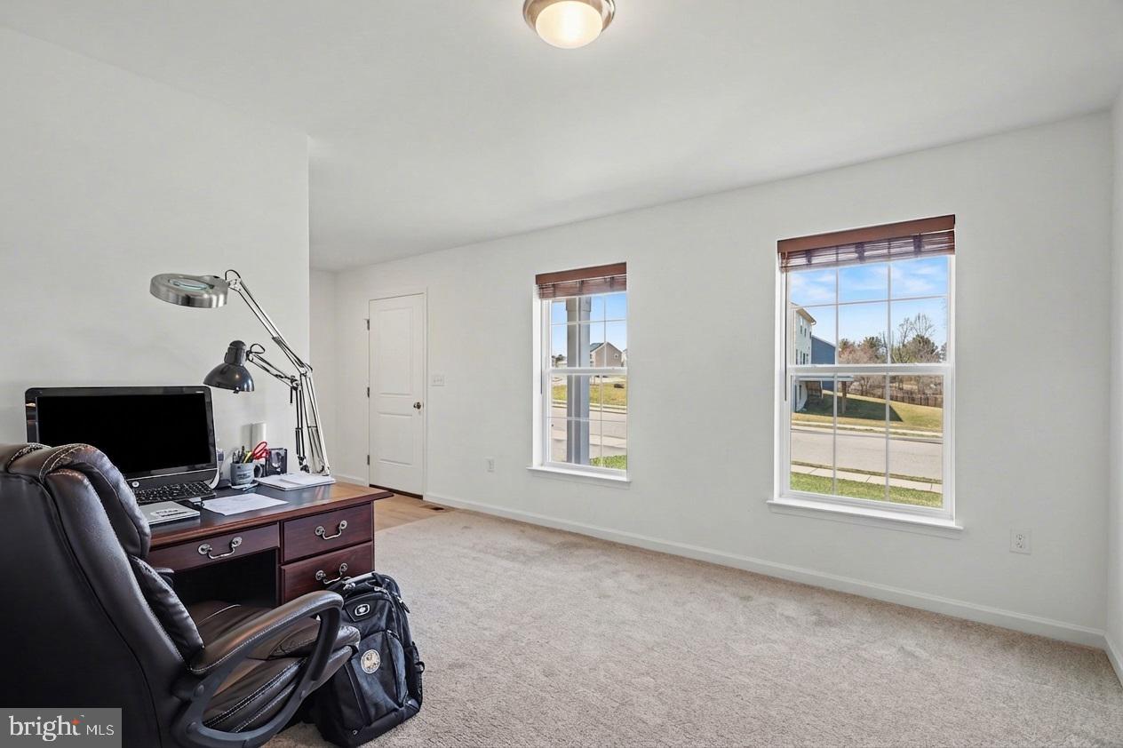 THE SEASONS - Residential