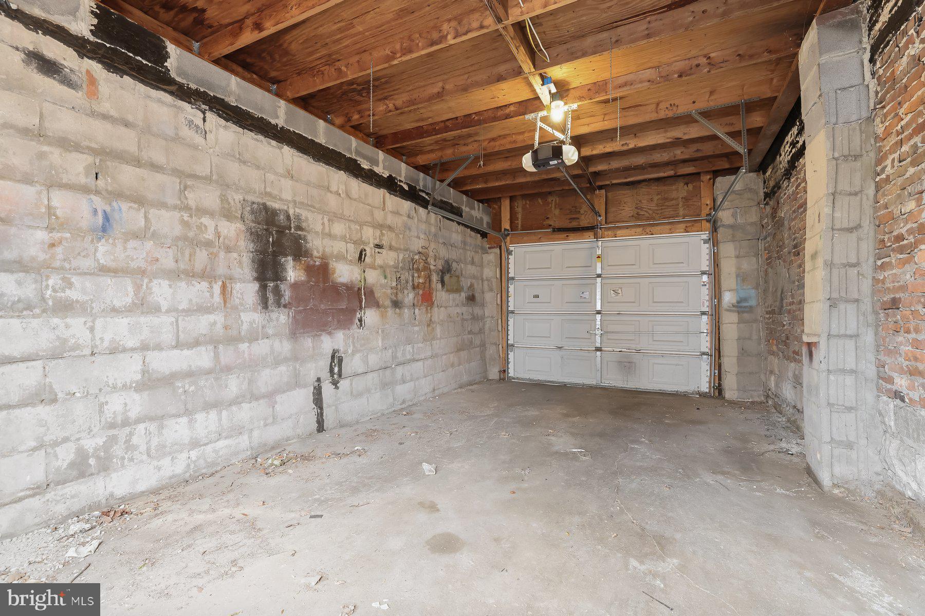 HAMPDEN HISTORIC DISTRICT - Residential