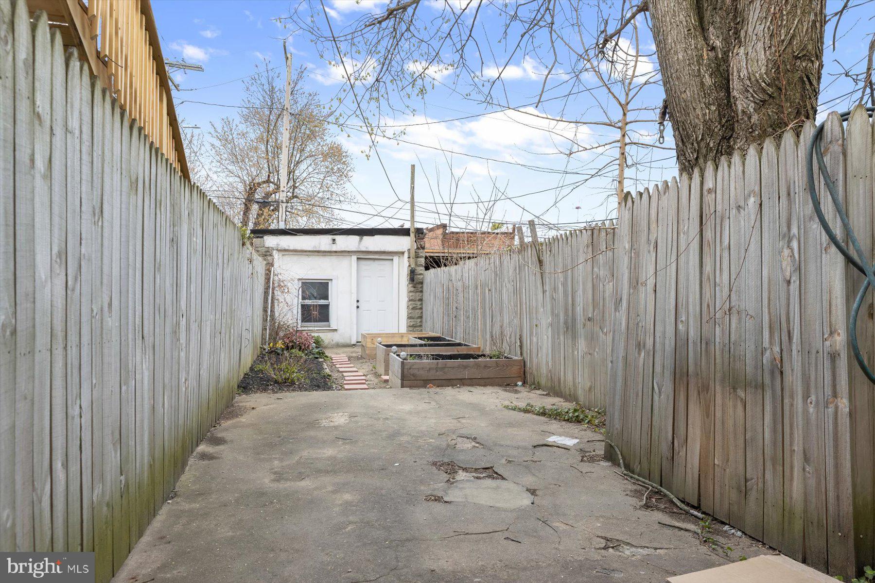 HAMPDEN HISTORIC DISTRICT - Residential