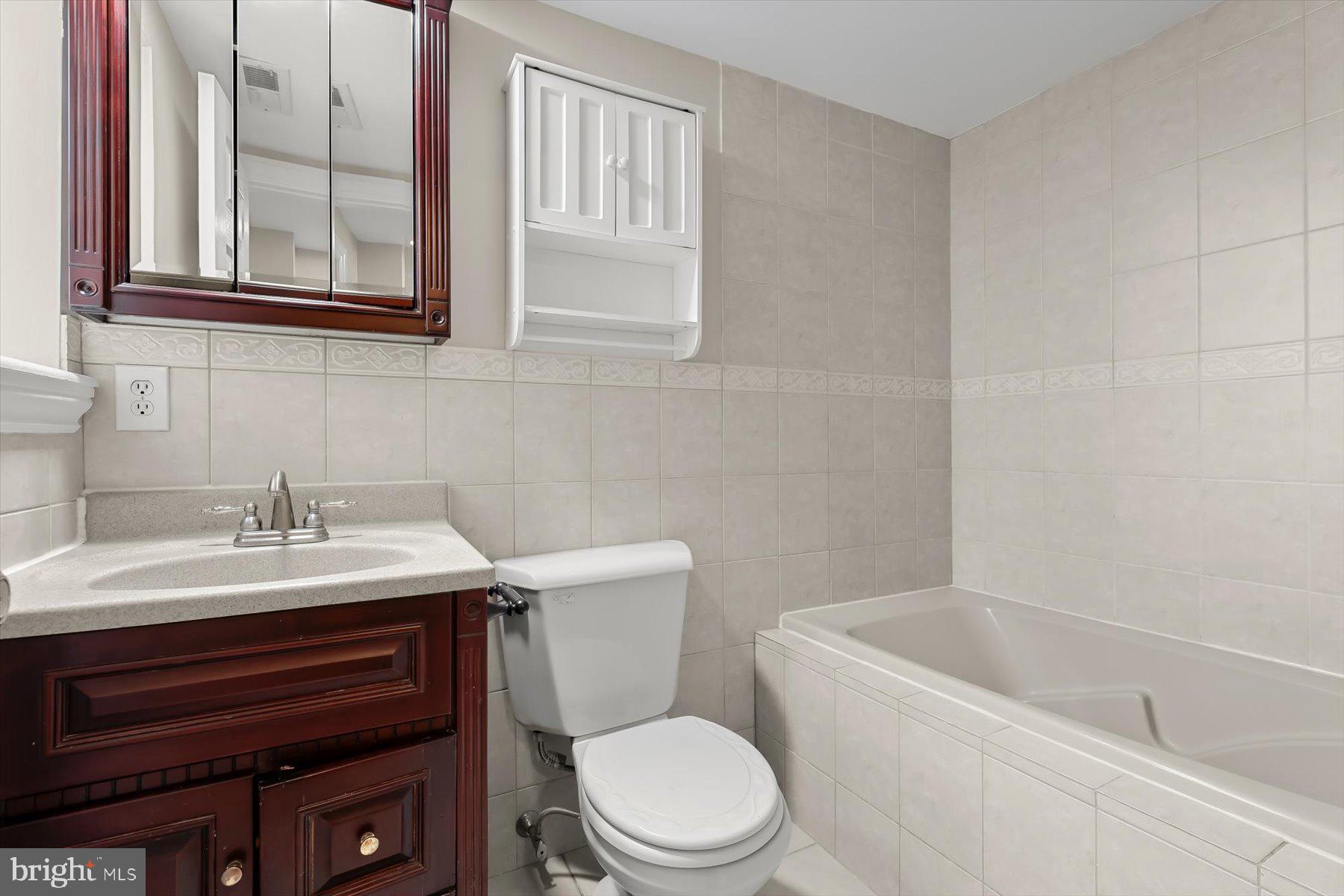 HAMPDEN HISTORIC DISTRICT - Residential