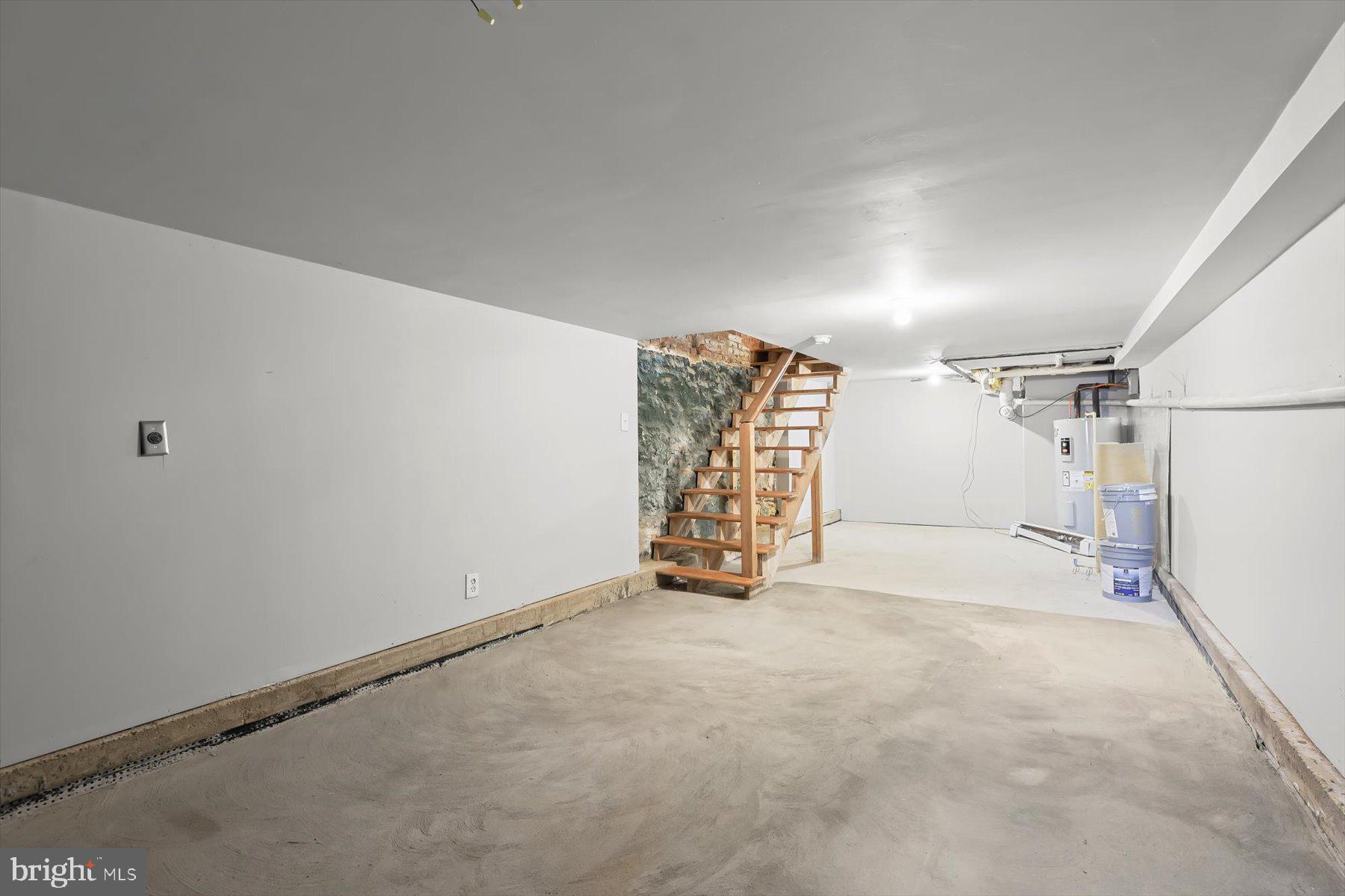 HAMPDEN HISTORIC DISTRICT - Residential