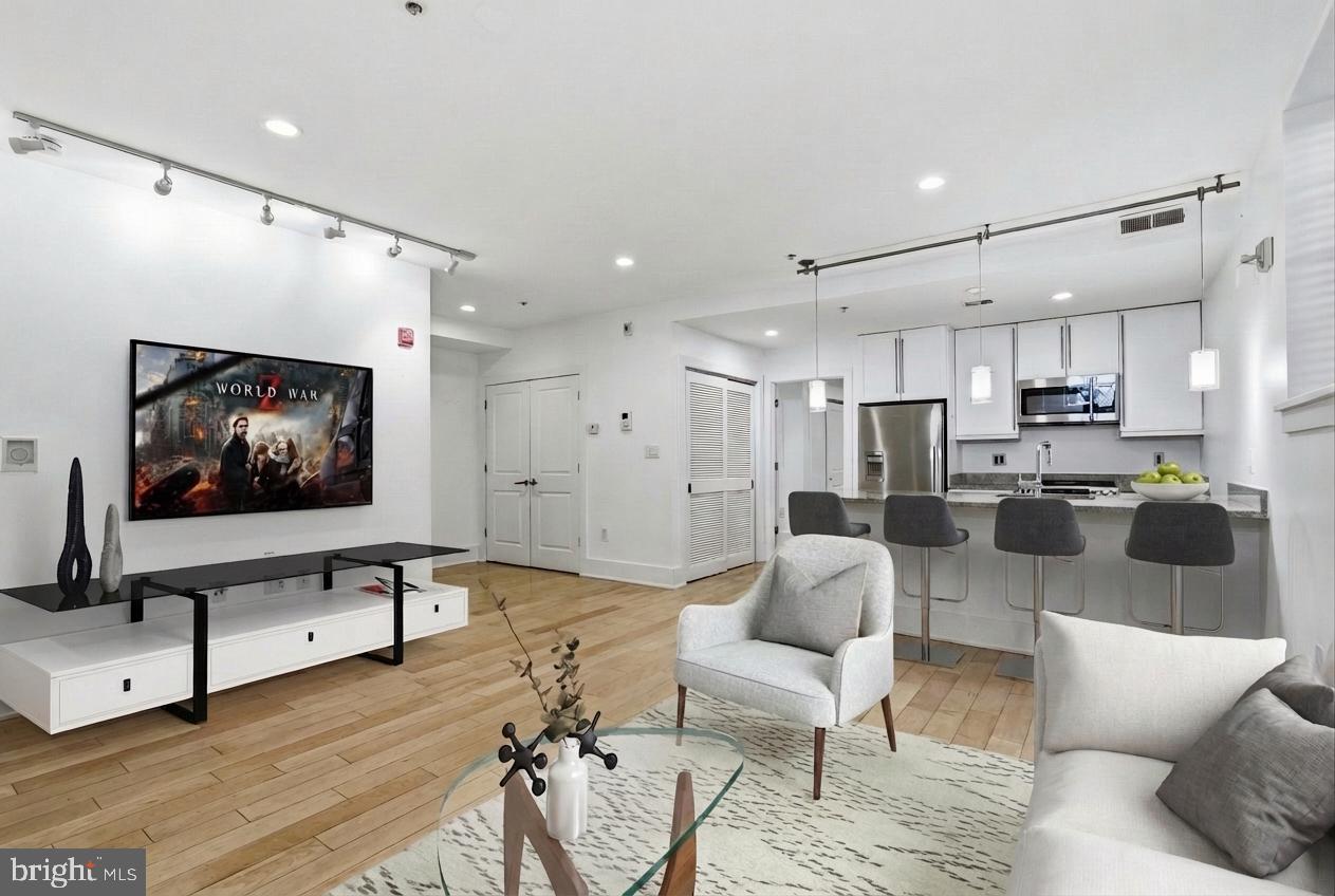 2818 CONNECTICUT AVENUE NW 5