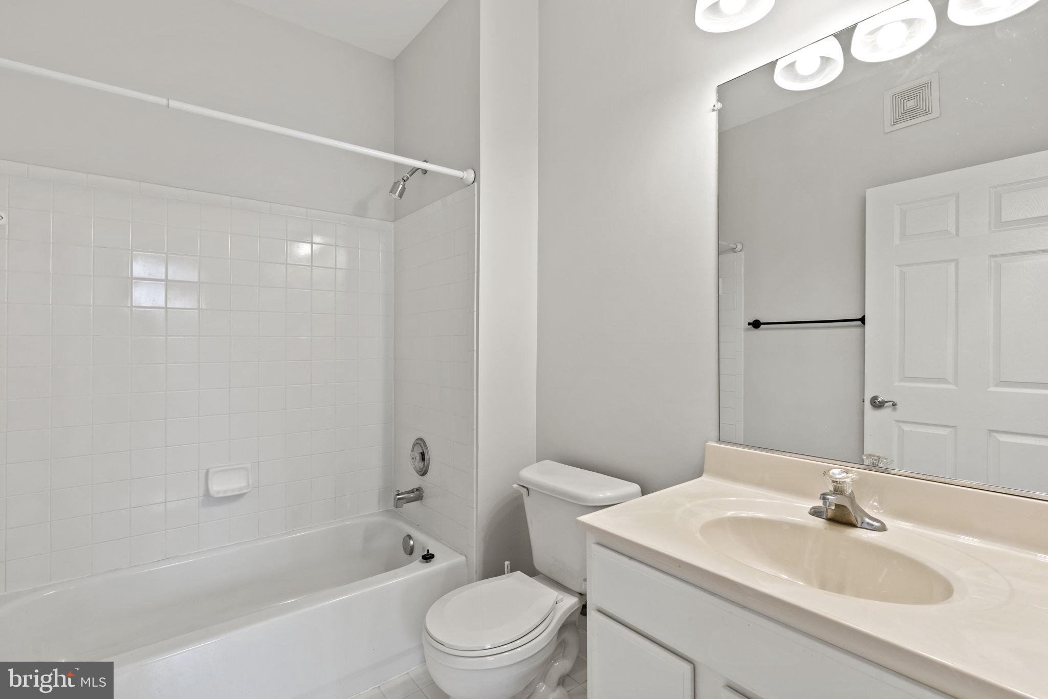 COURTS AT WESCOTT RIDGE - Residential