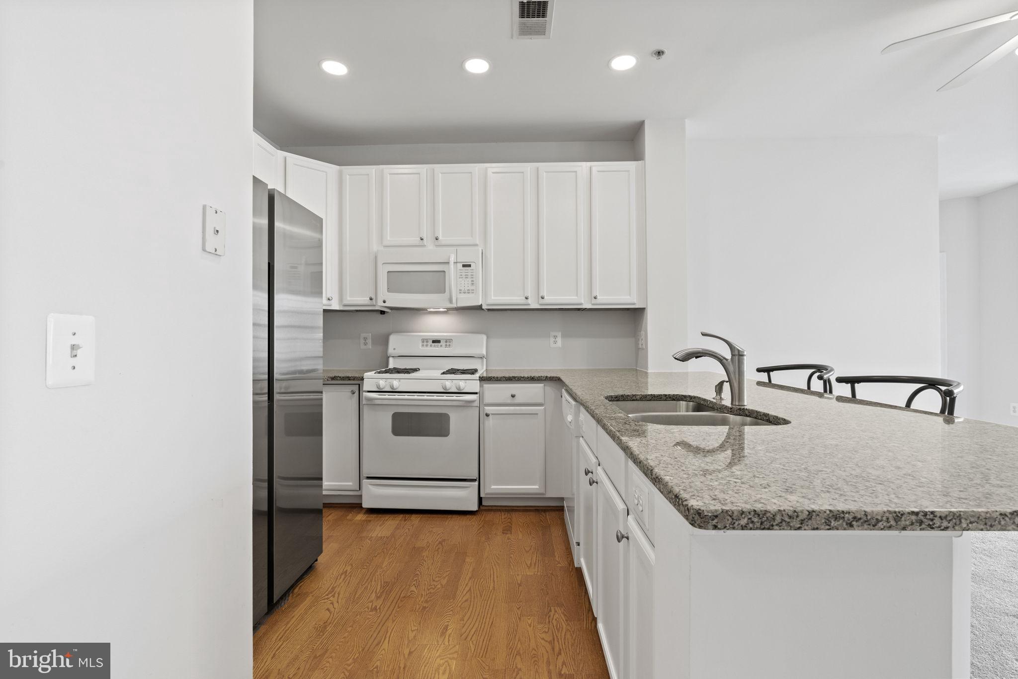 COURTS AT WESCOTT RIDGE - Residential