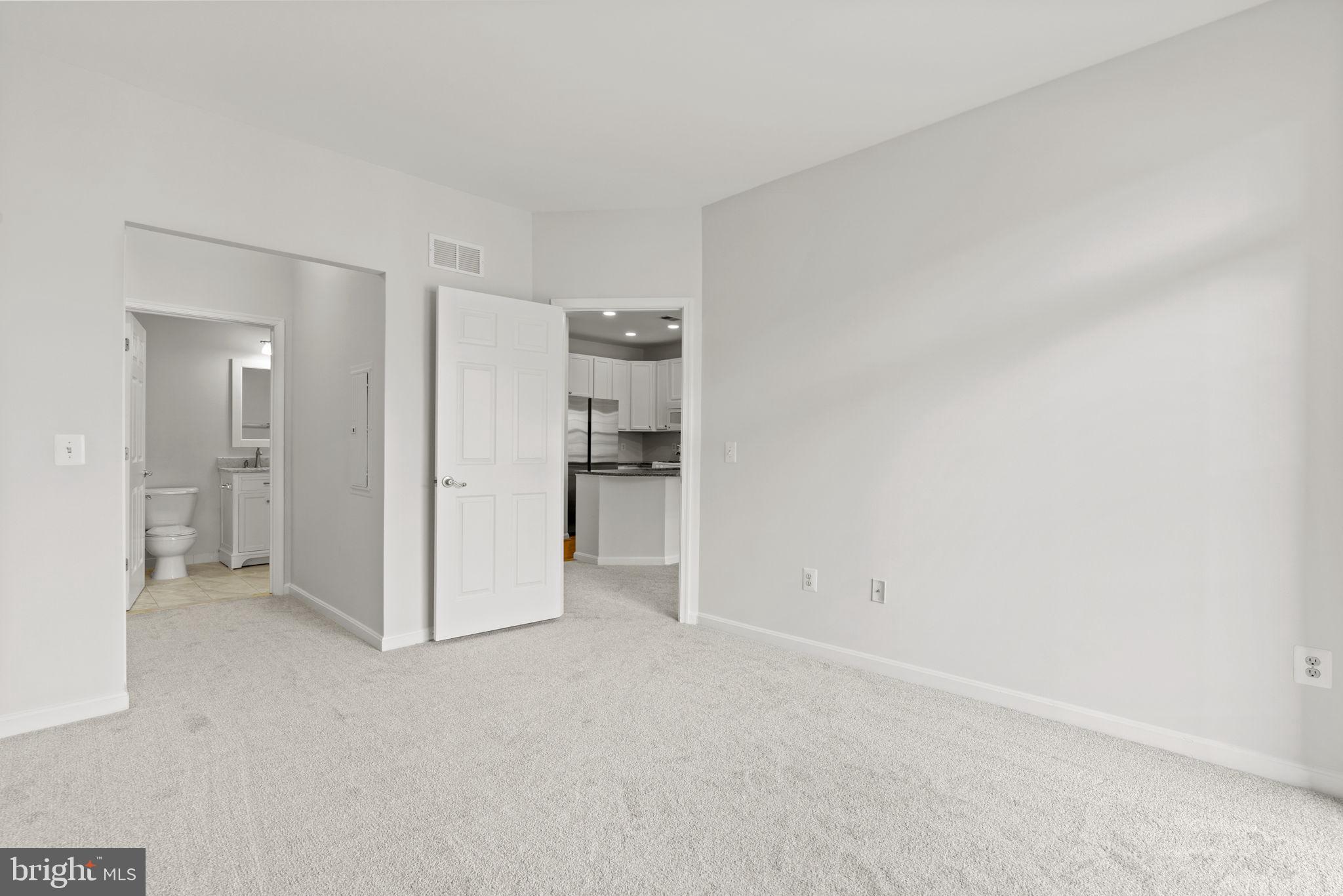 COURTS AT WESCOTT RIDGE - Residential