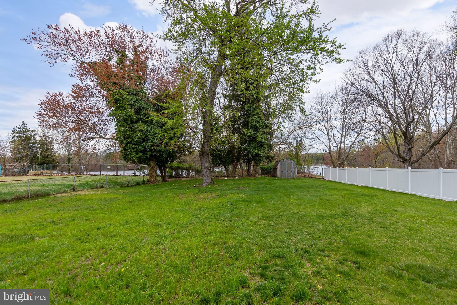 82 BELLS LAKE DRIVE