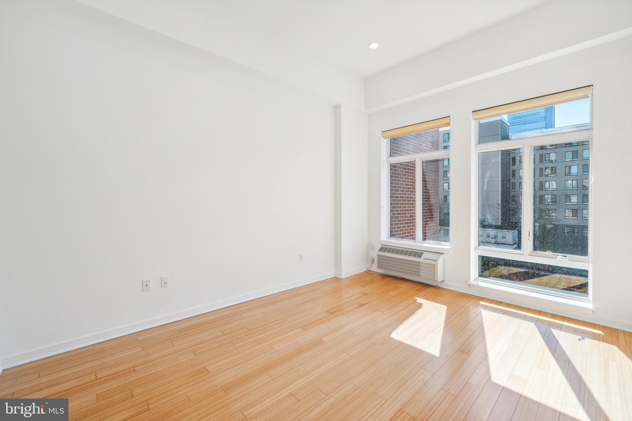 ART MUSEUM AREA - Residential