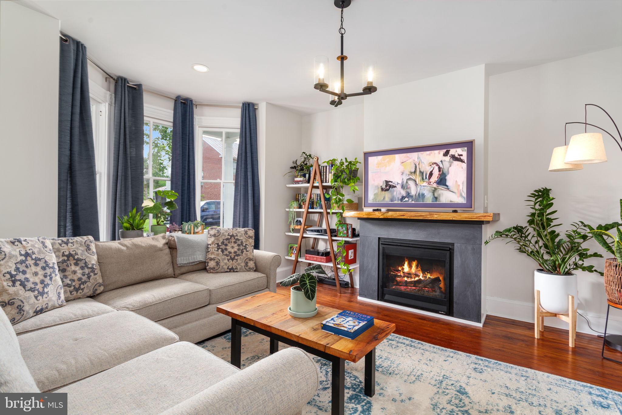 515 WILLIS STREET