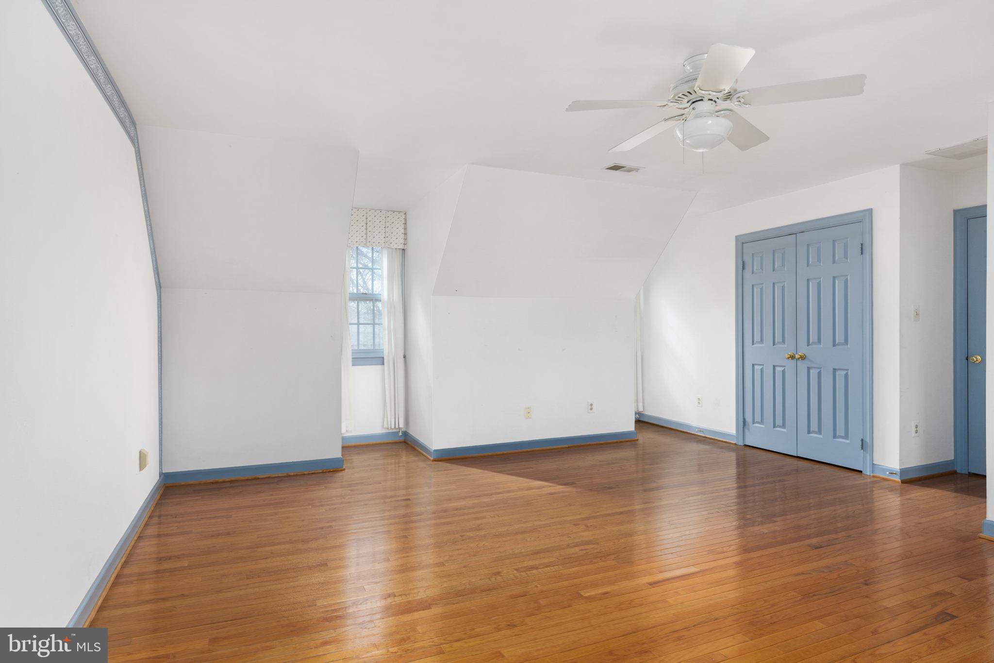 WOODLEA MANOR - Residential