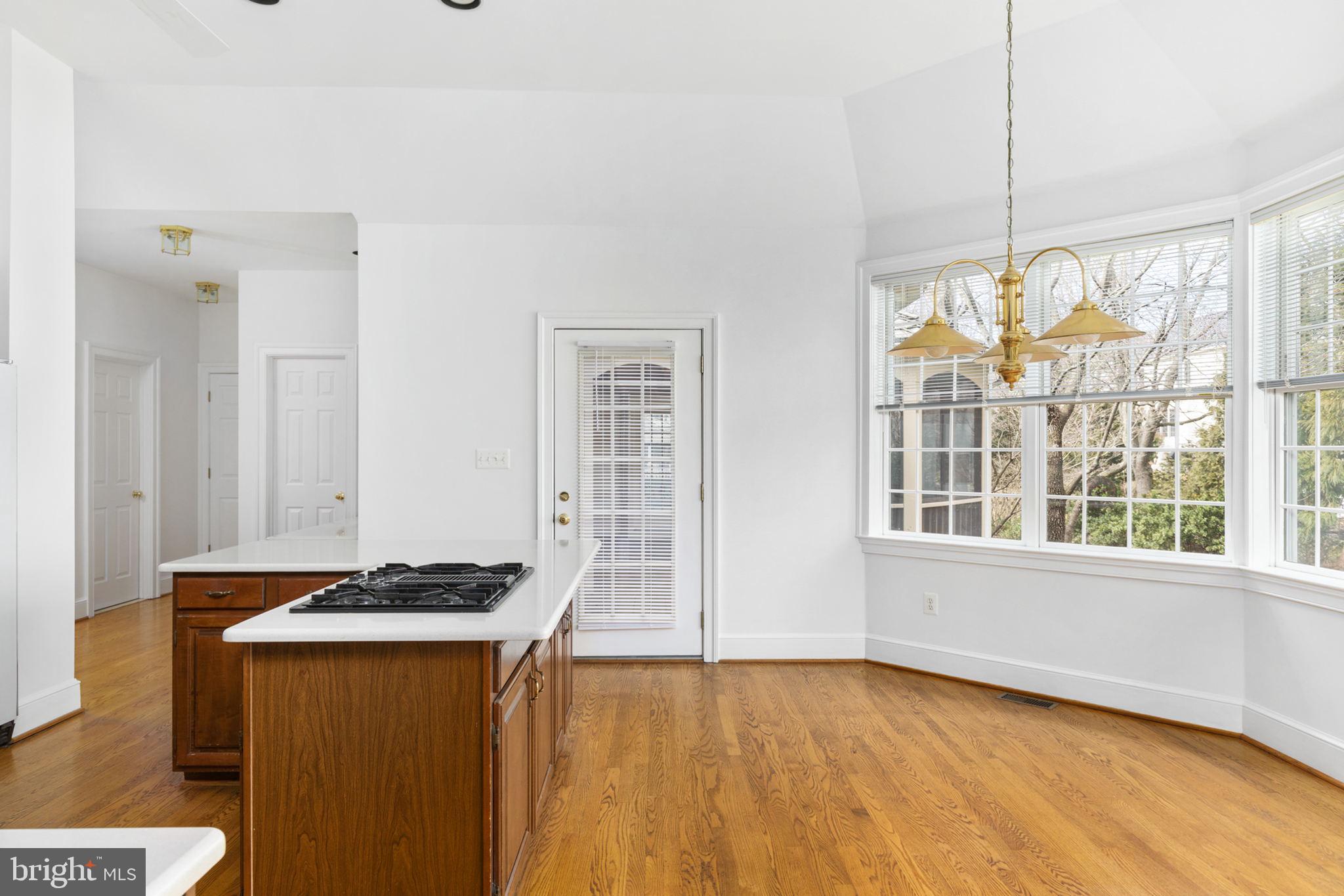 WOODLEA MANOR - Residential